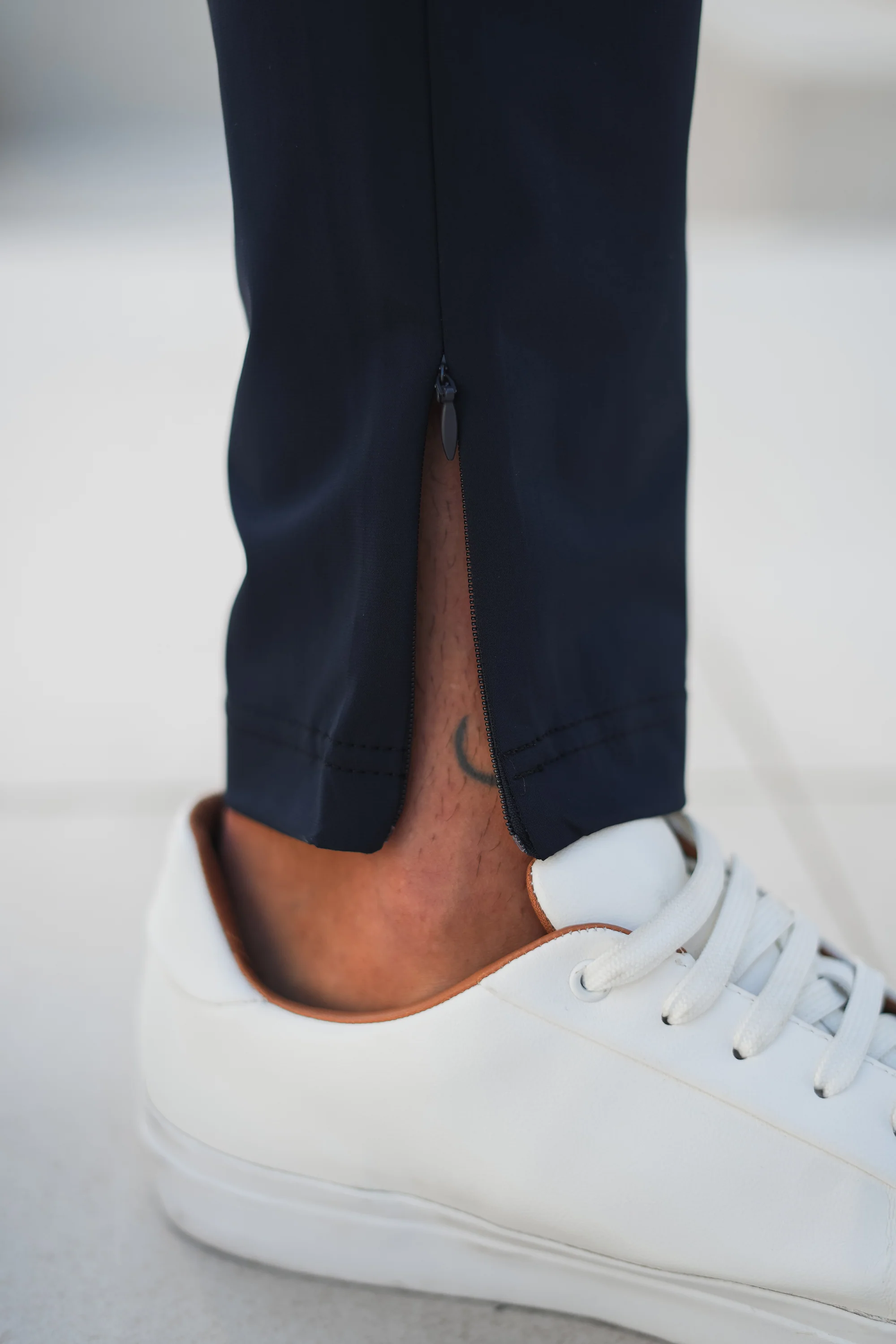 THE 24/7 TROUSERS - Image 12