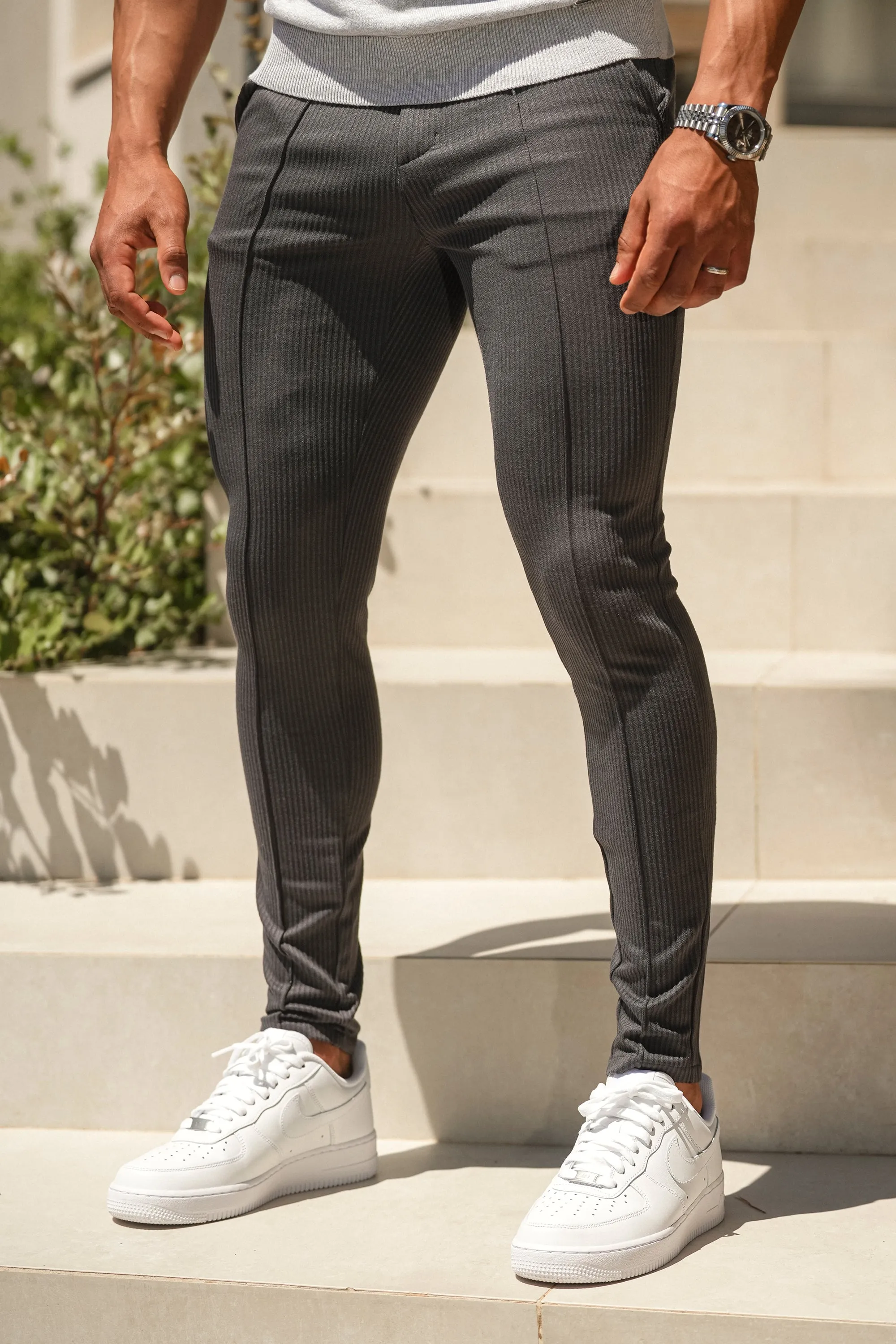 THE AMARI TROUSERS 2.0 - Image 15