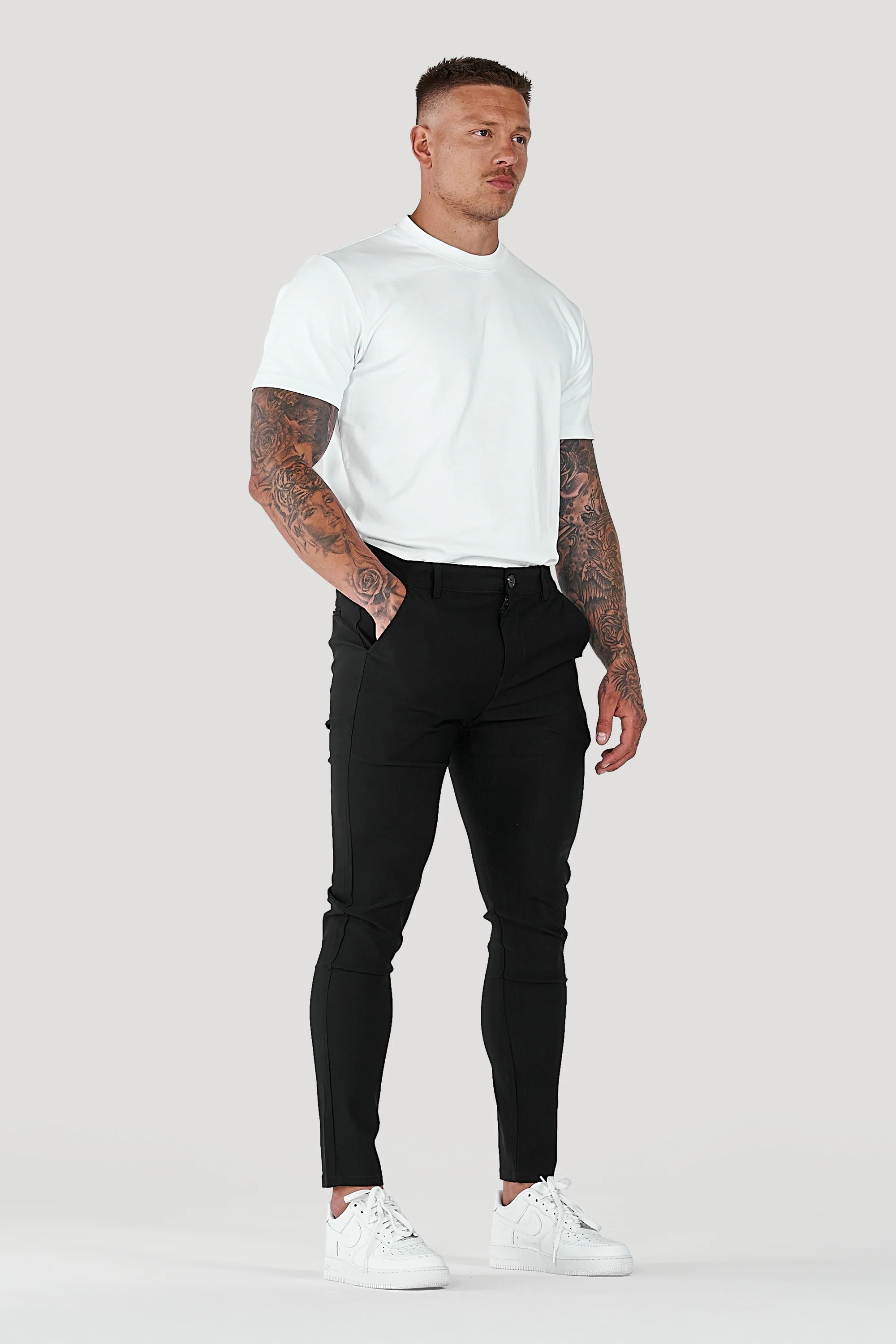 THE AVANI TROUSERS - Image 20