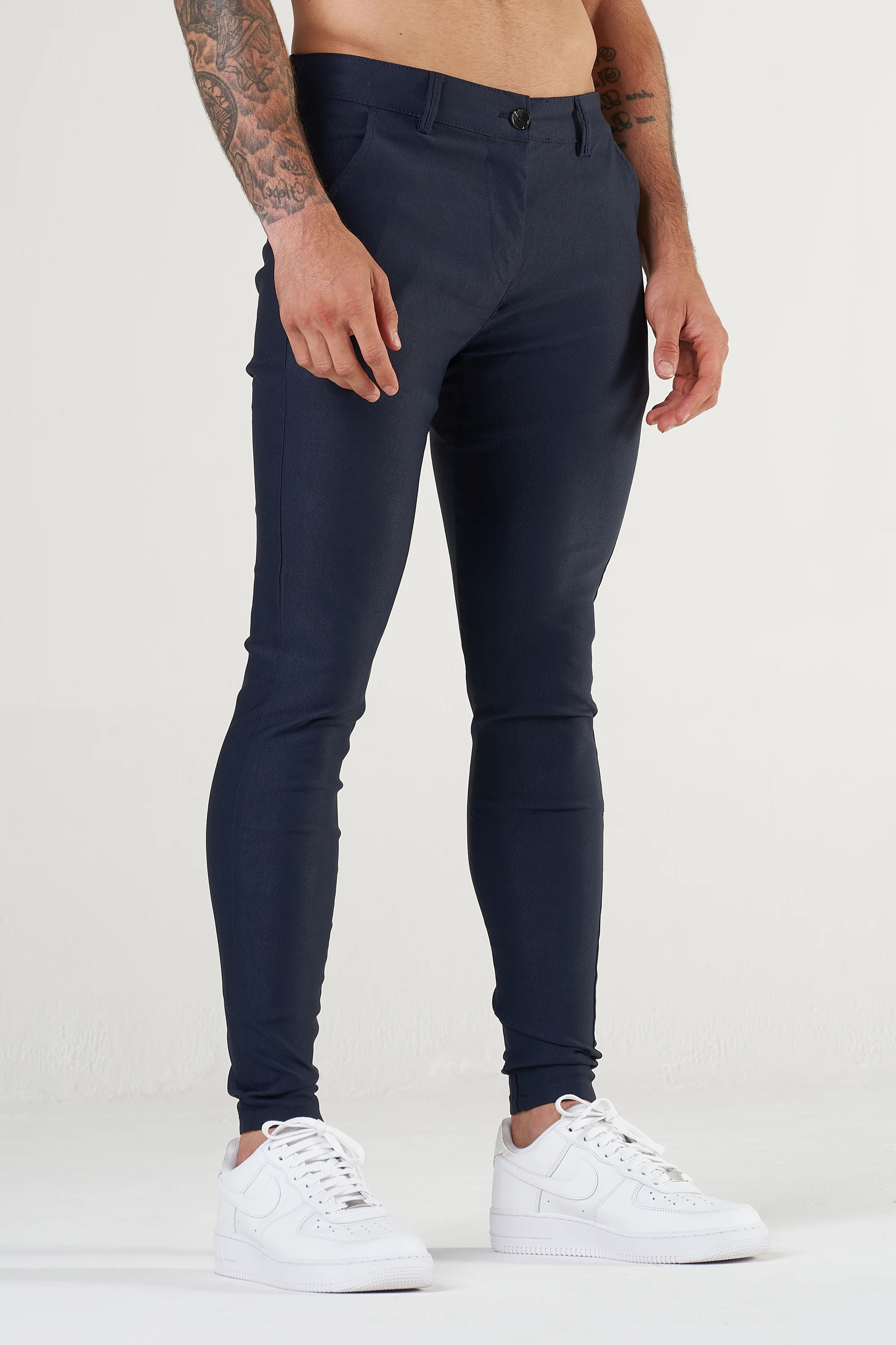 THE AVANI TROUSERS - Image 27