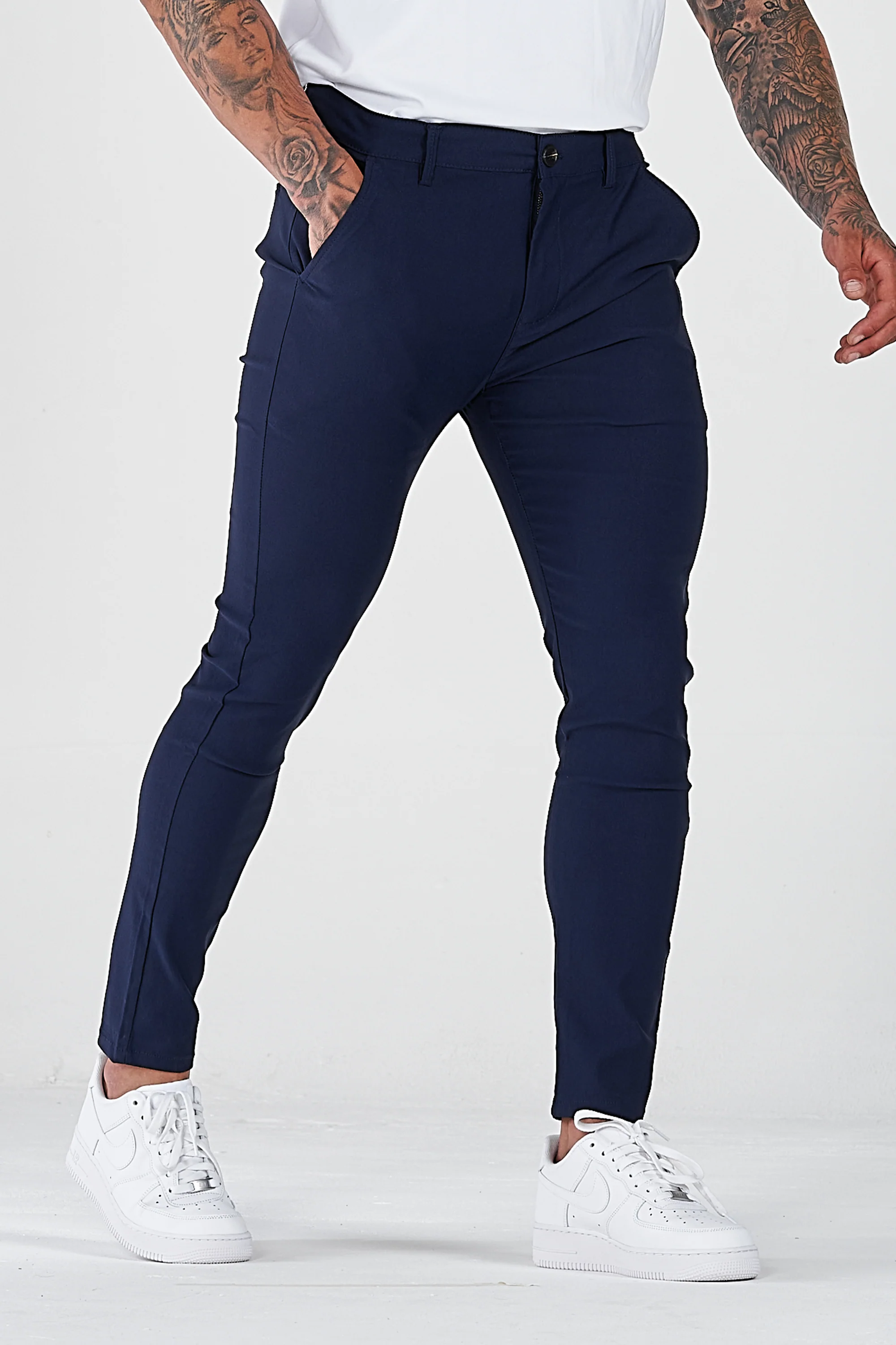 THE AVANI TROUSERS - Image 28
