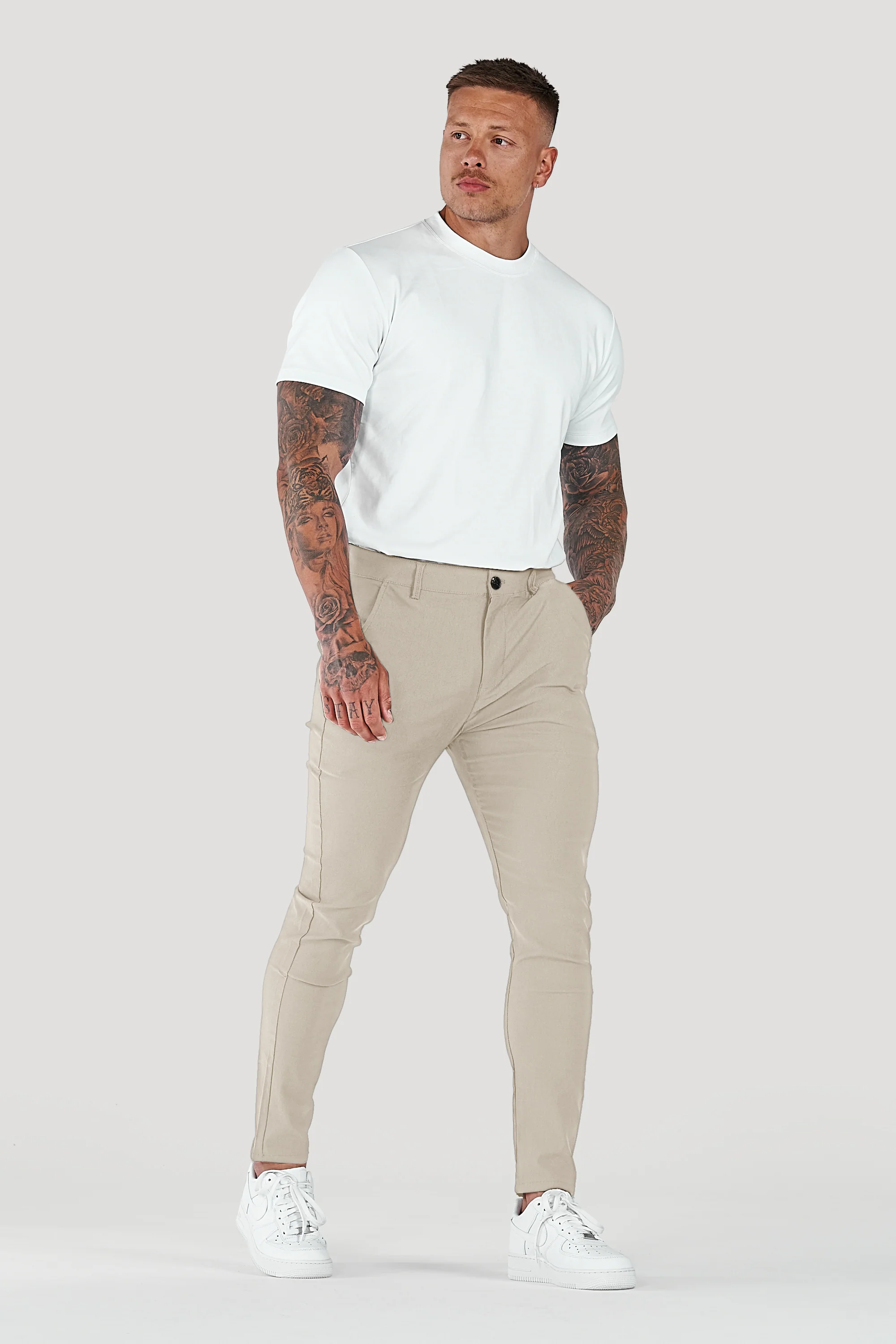 THE AVANI TROUSERS - Image 37