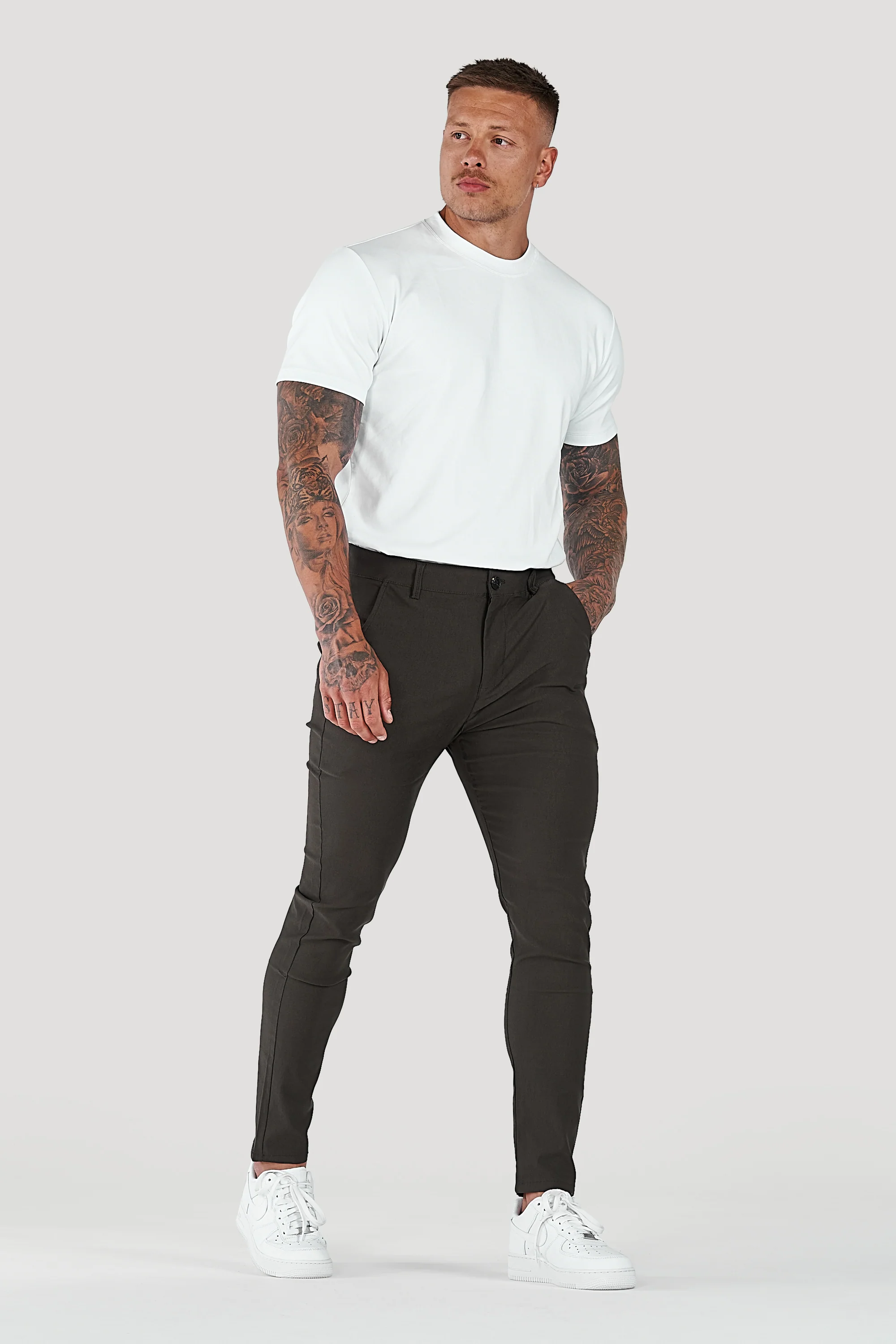 THE AVANI TROUSERS - Image 42