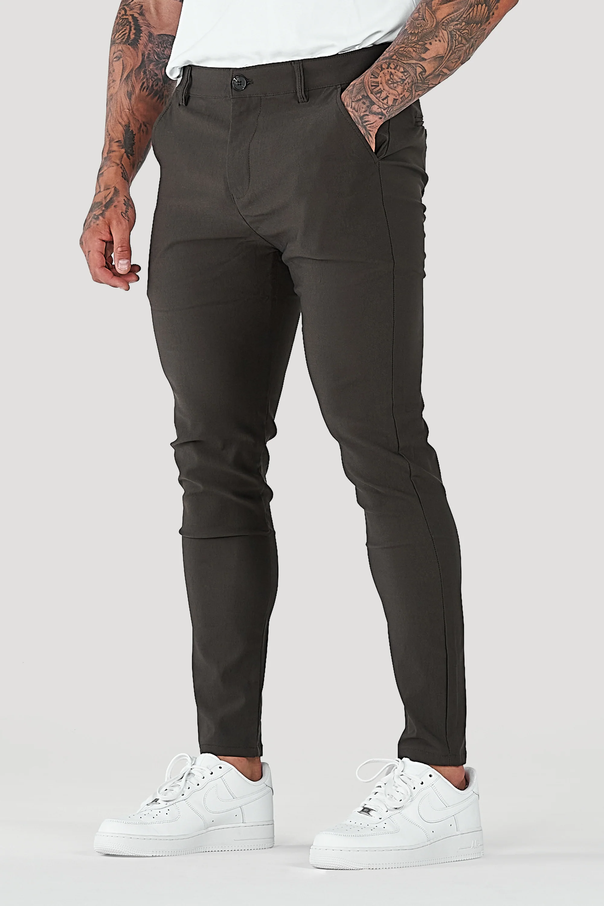 THE AVANI TROUSERS - Image 43