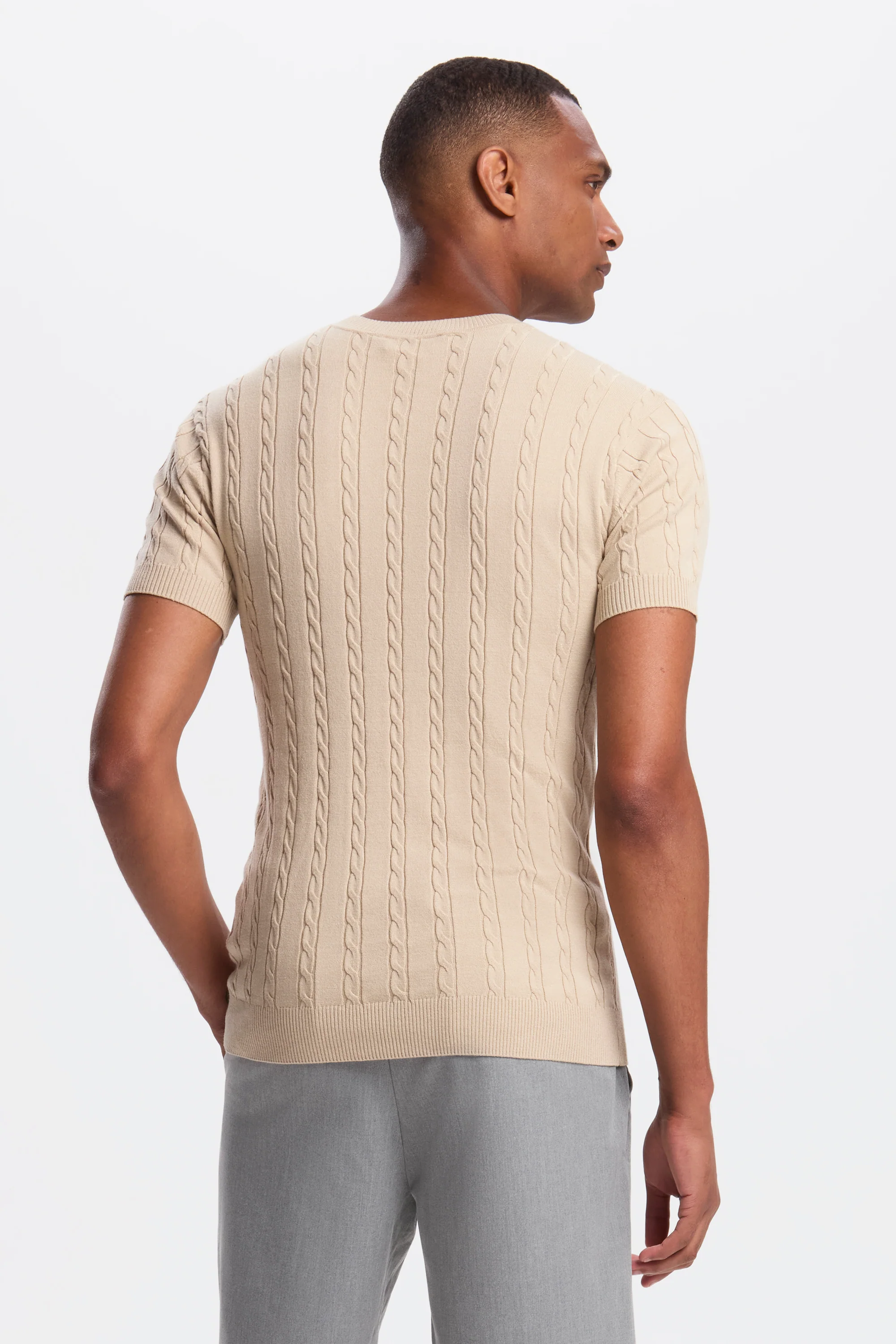 THE CABLE SHORT SLEEVE T-SHIRT - Image 15