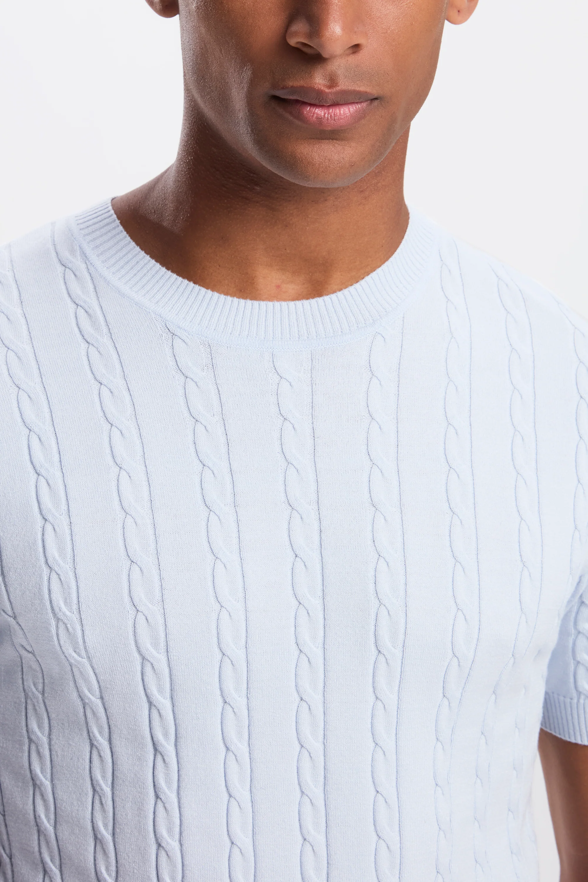 THE CABLE SHORT SLEEVE T-SHIRT - Image 17