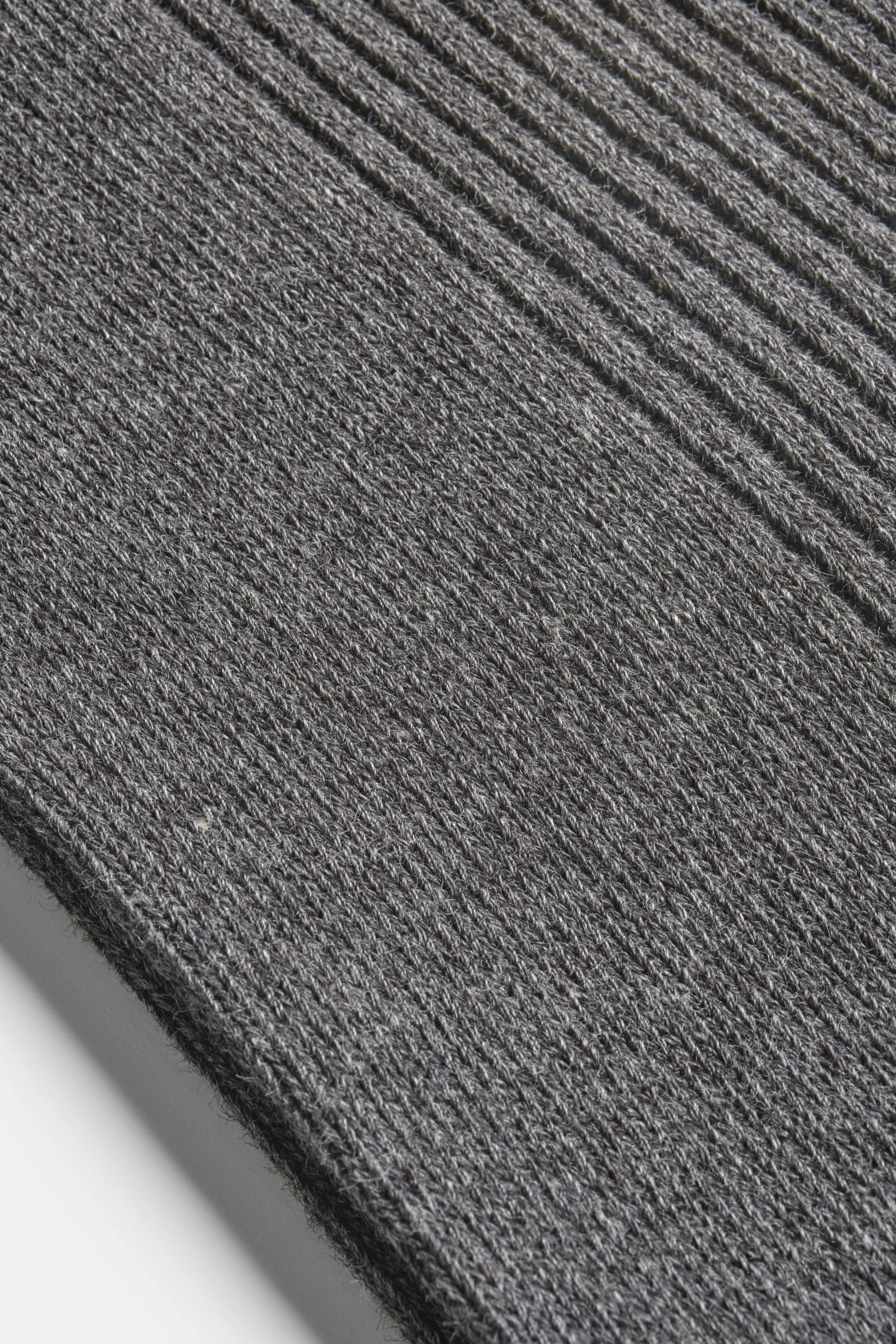 CAMEO RIBBED ANKLE SOCKS - Image 8