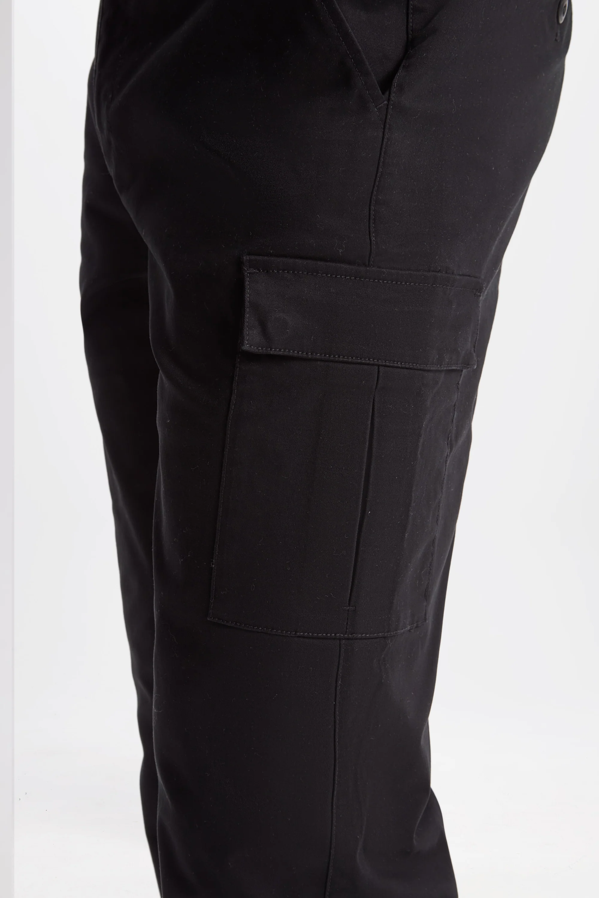 THE CARGO TROUSERS - Image 2