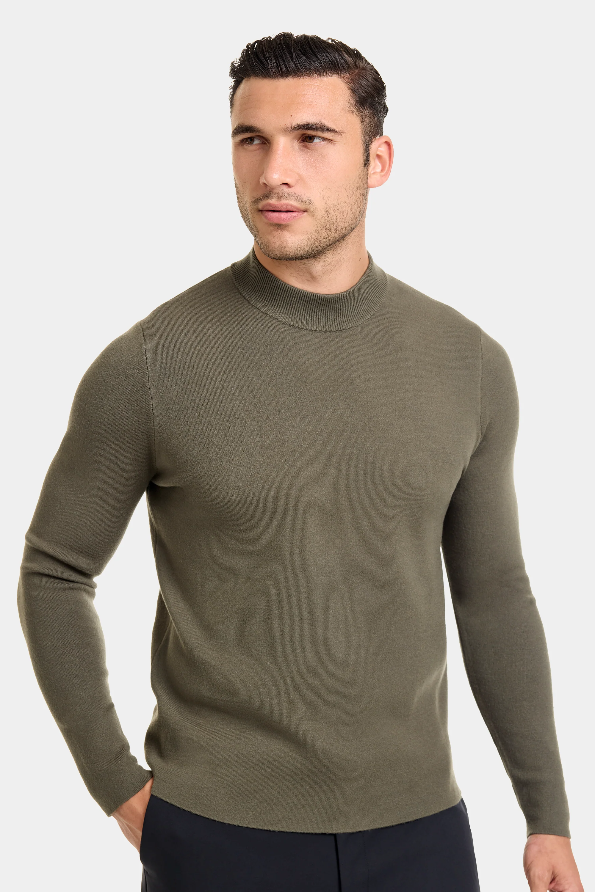 THE COMO MOCK NECK SWEATER - Image 9