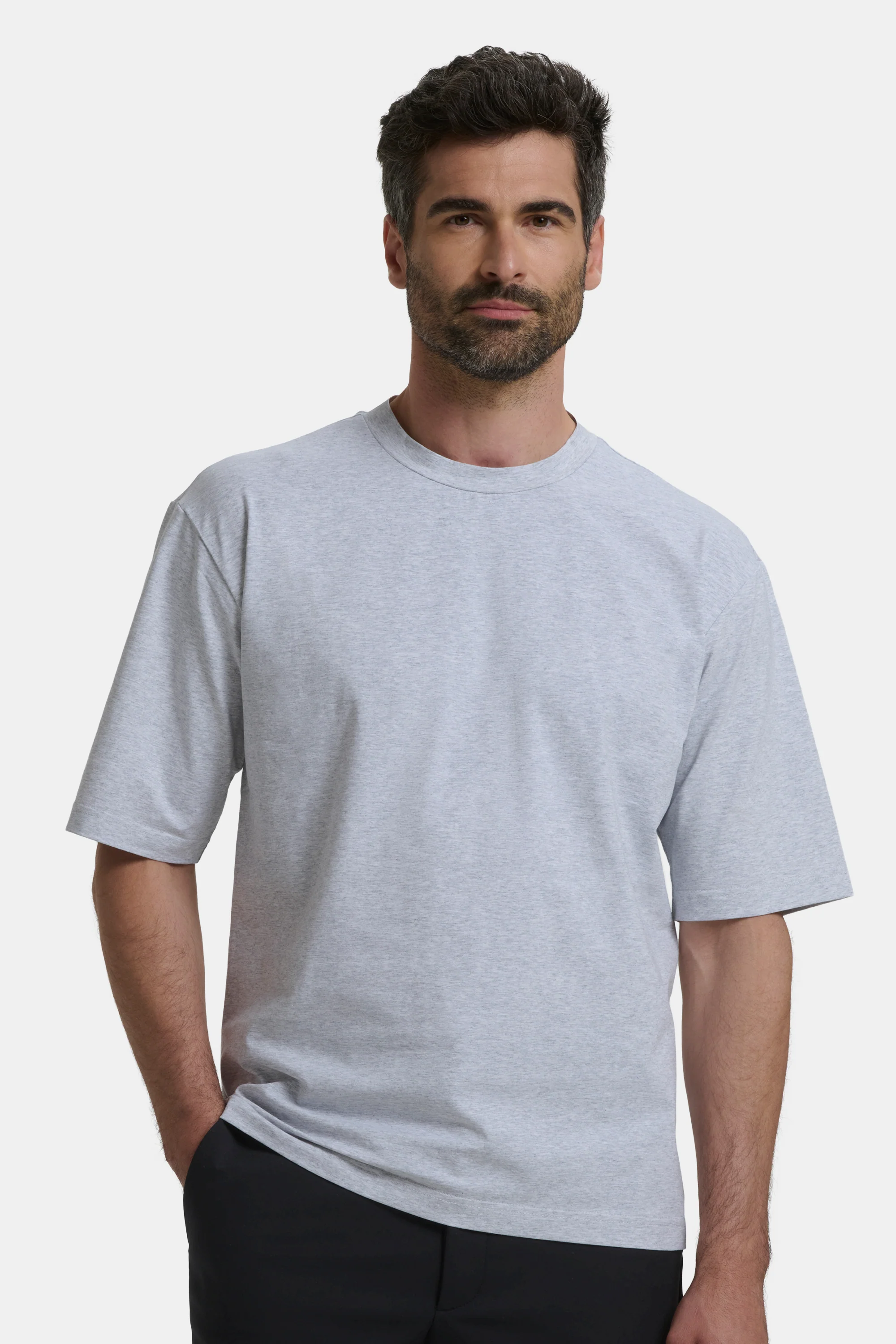 THE ESSENTIAL RELAXED T-SHIRT - Image 19