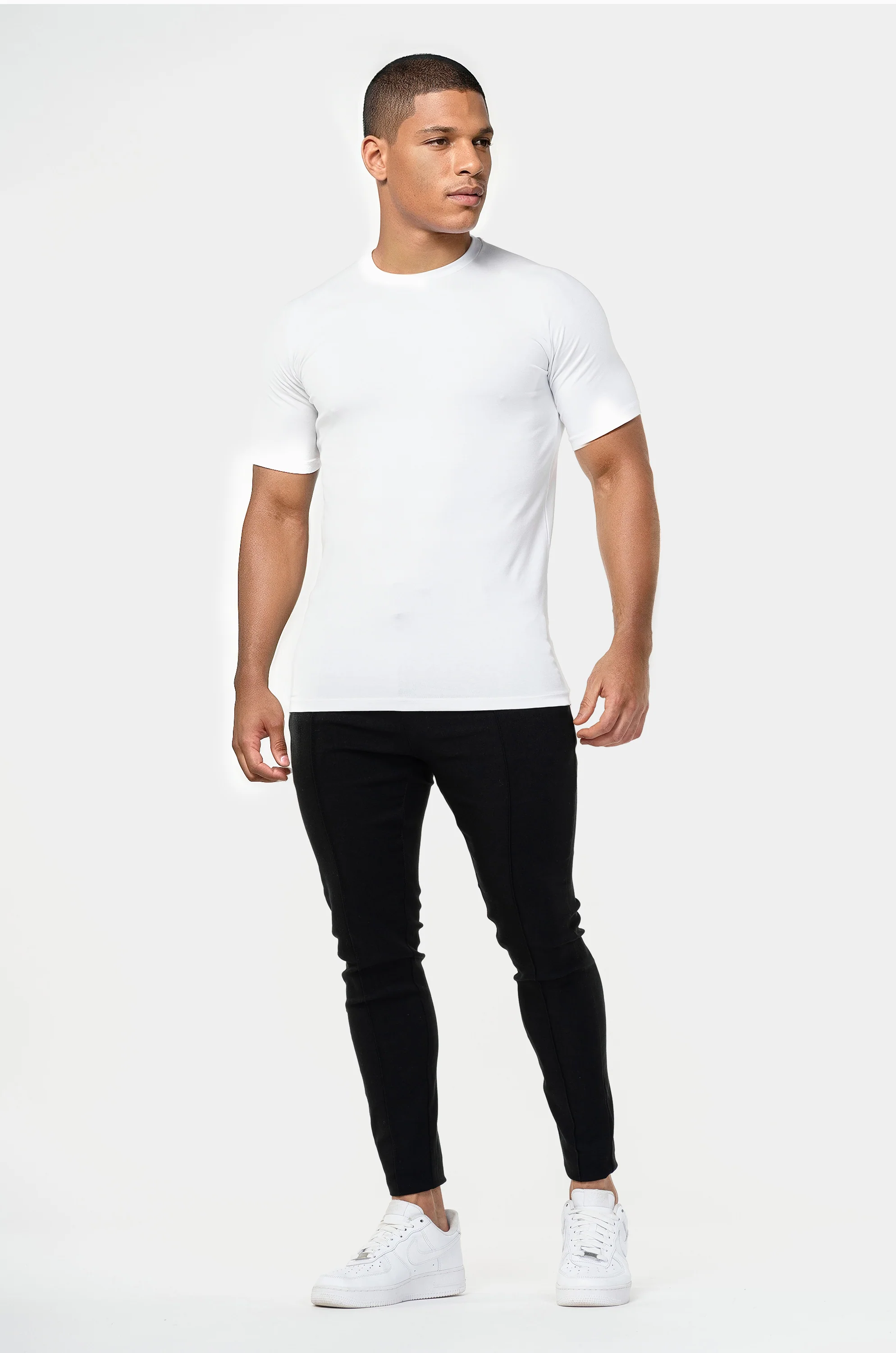 THE ESSENTIAL T-SHIRT - Image 10