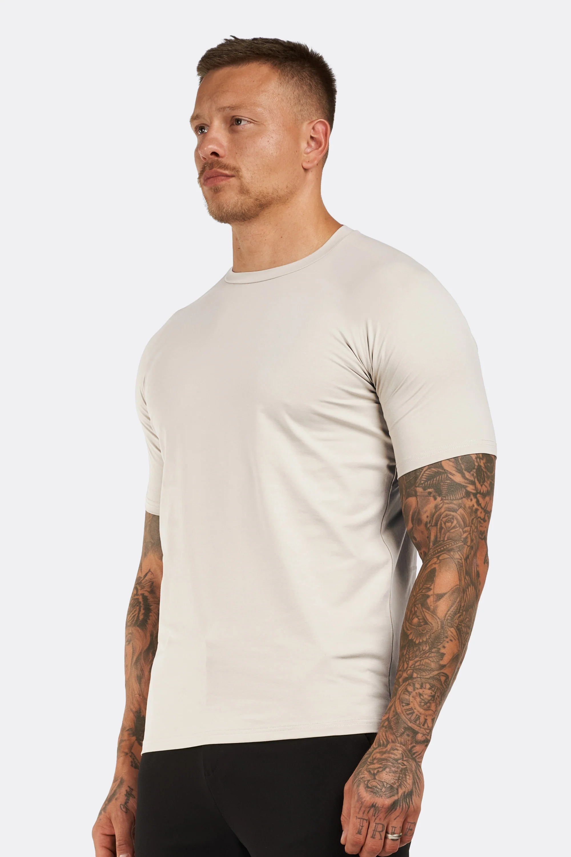 THE ESSENTIAL T-SHIRT - Image 4