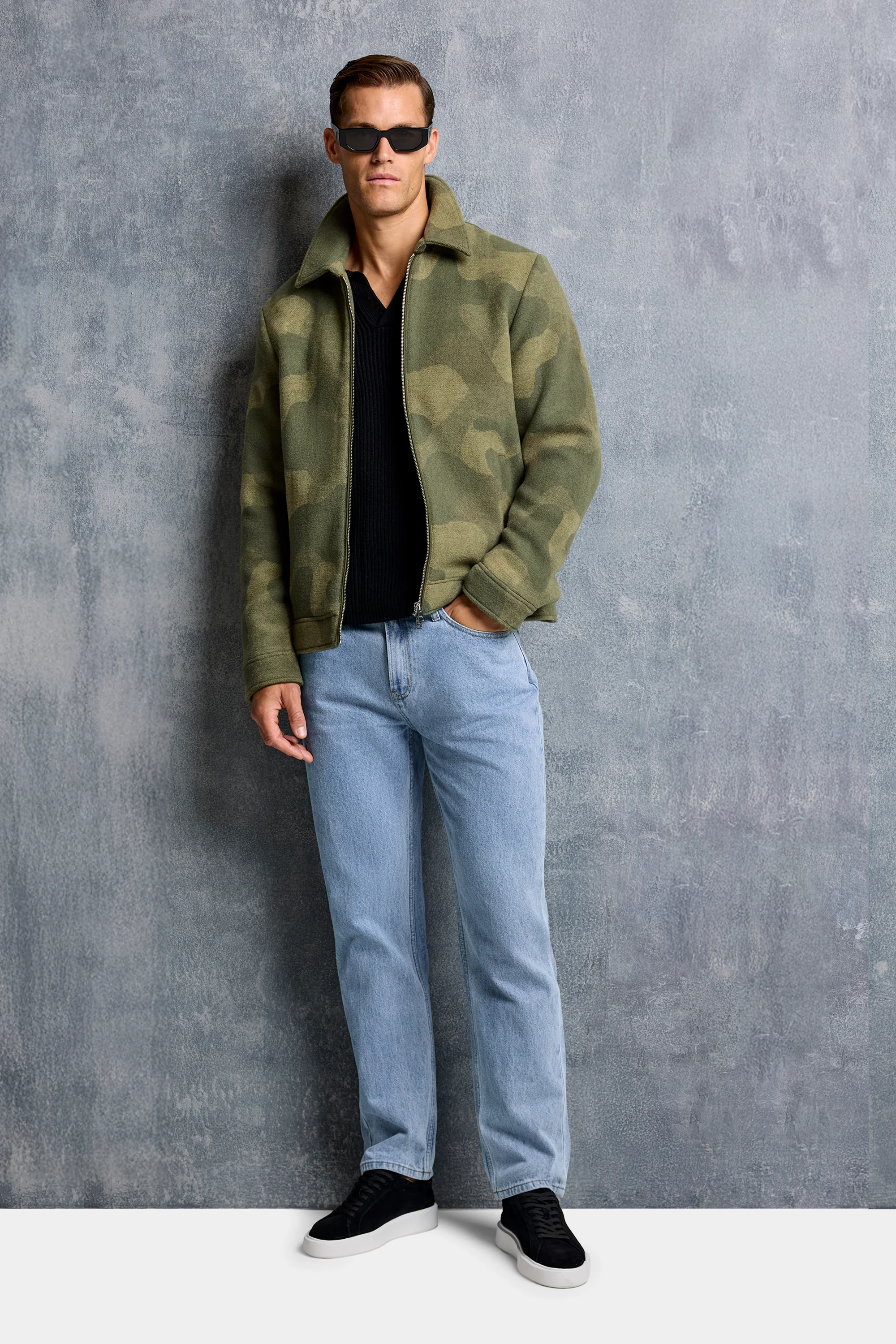 THE GIO SHACKET - Image 2