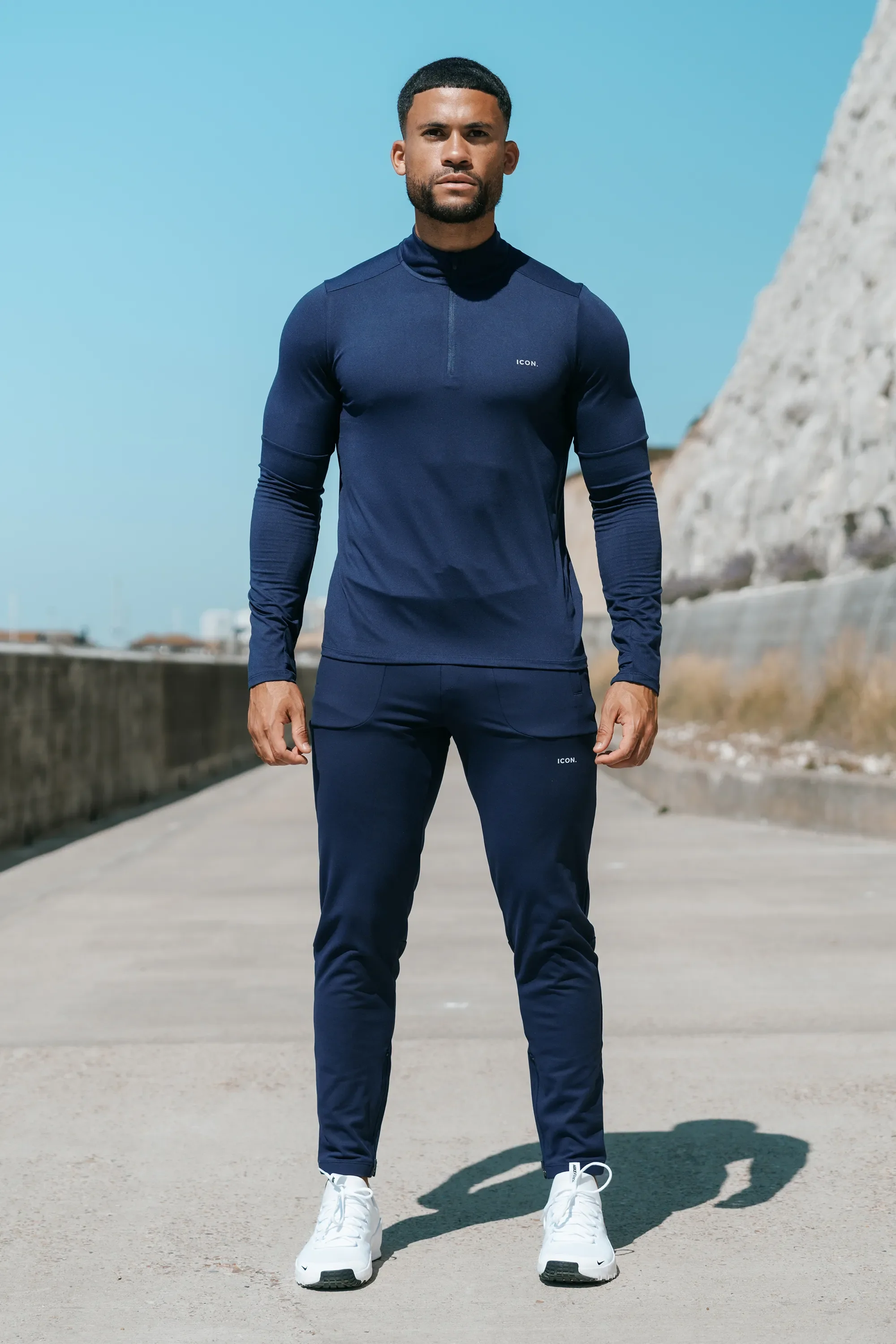 THE ICON ACTIVE HALF ZIP - Image 13
