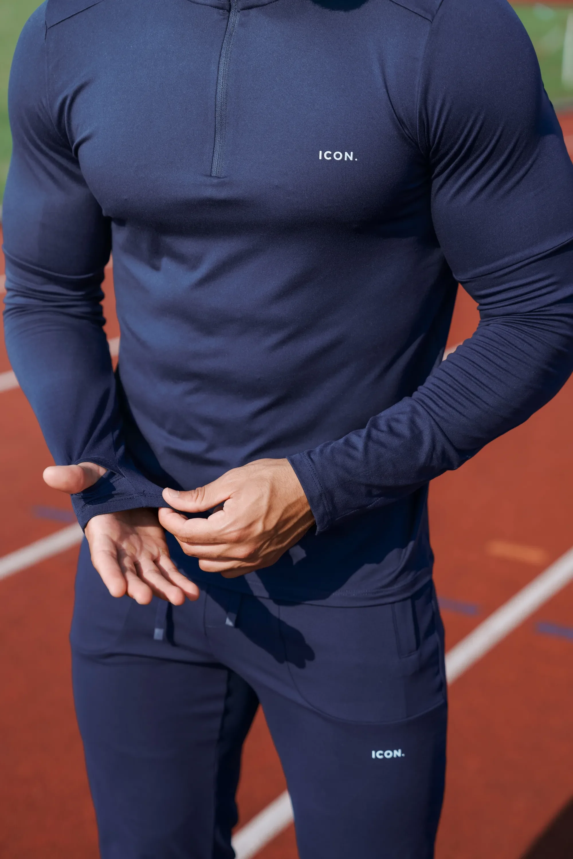 THE ICON ACTIVE HALF ZIP - Image 15