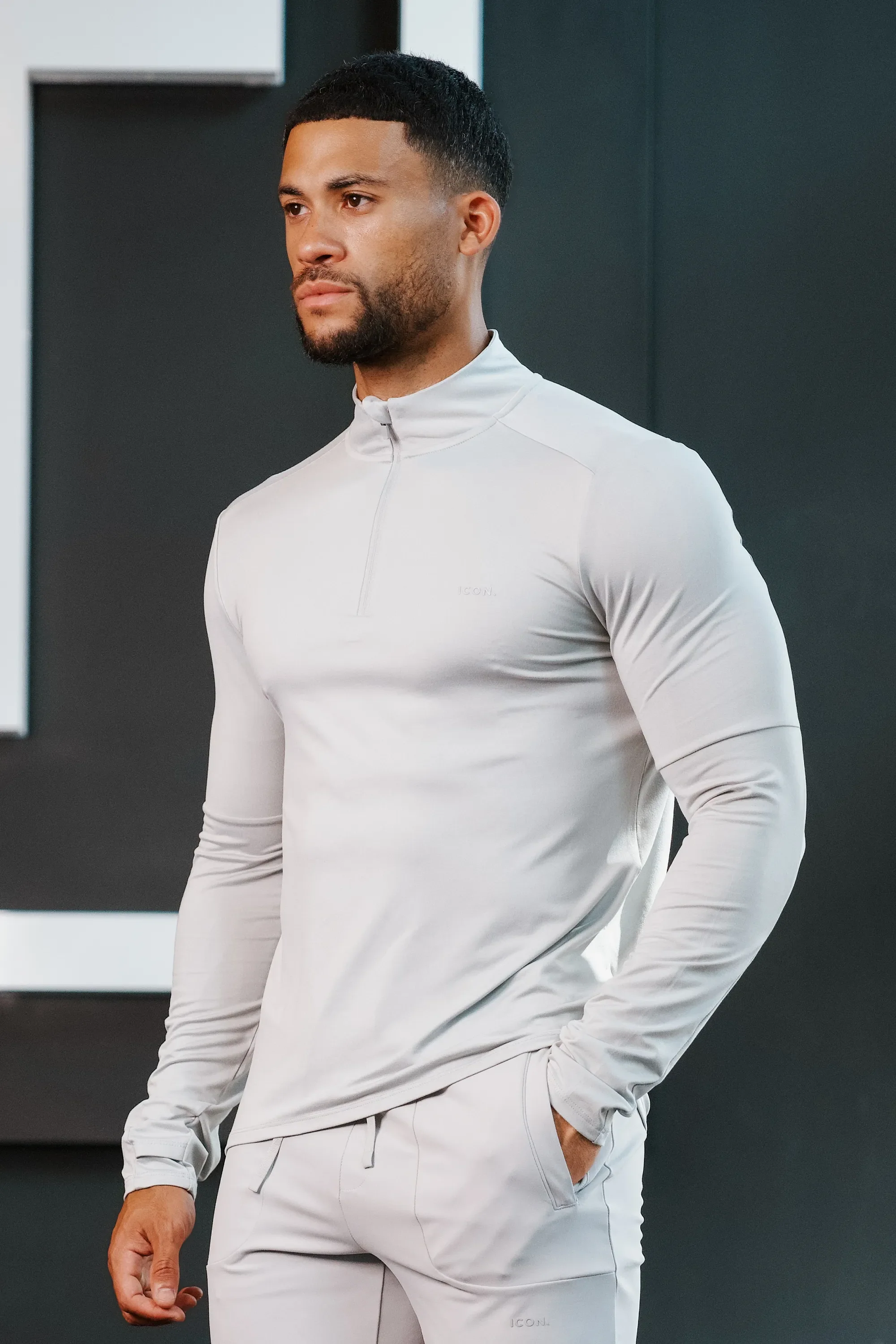 THE ICON ACTIVE HALF ZIP - Image 20