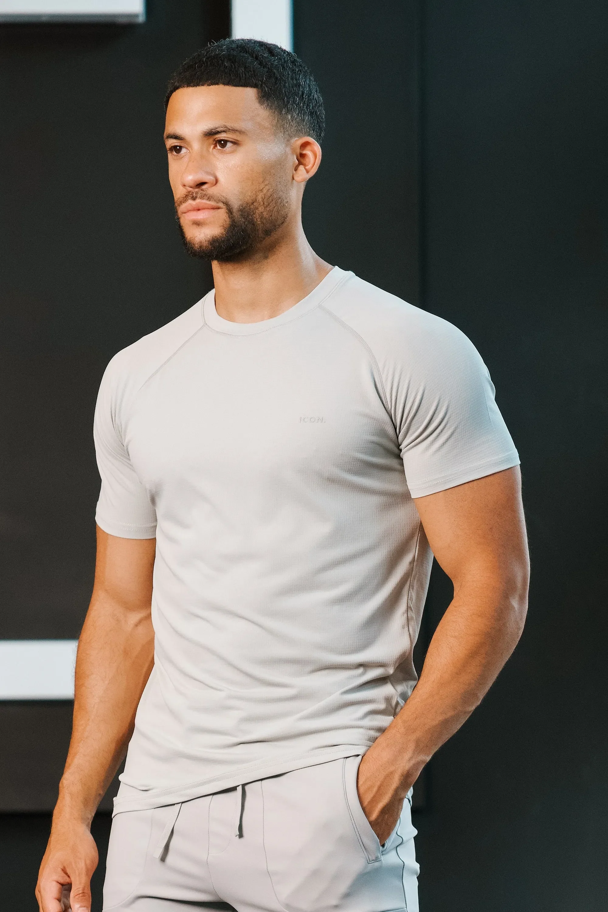 THE ICON ACTIVE T-SHIRT - Image 18