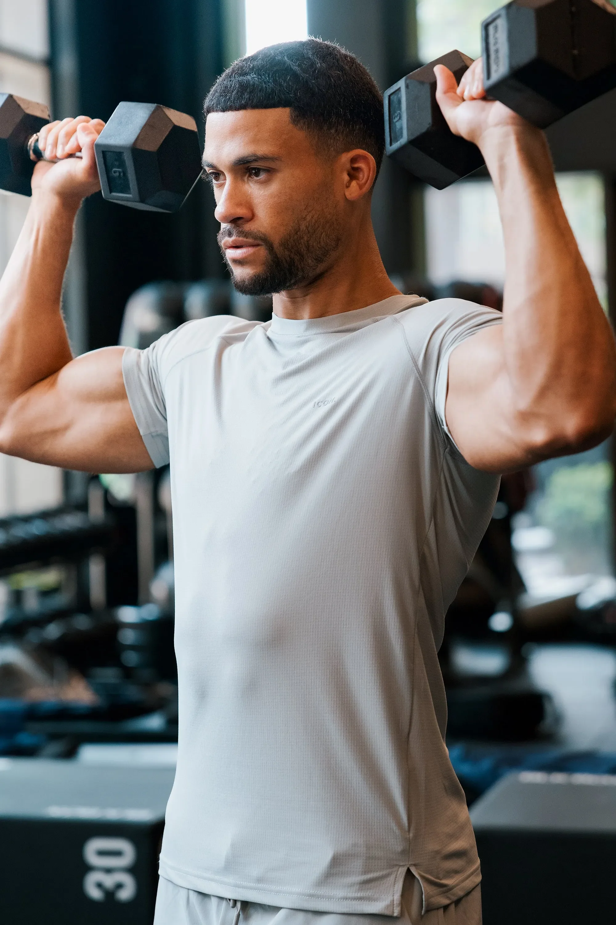 THE ICON ACTIVE T-SHIRT - Image 22