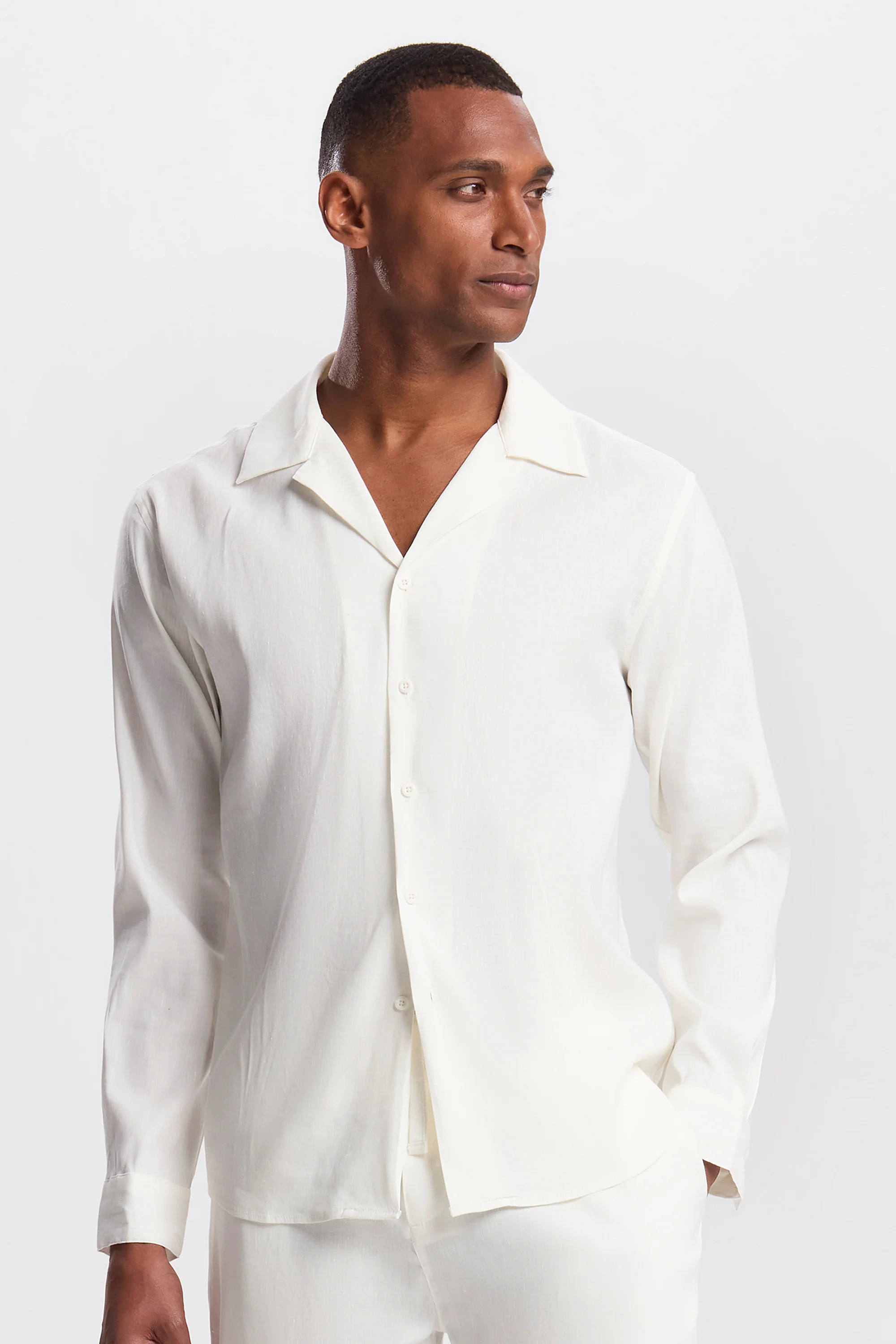 THE LINEN LS SHIRT - Image 17