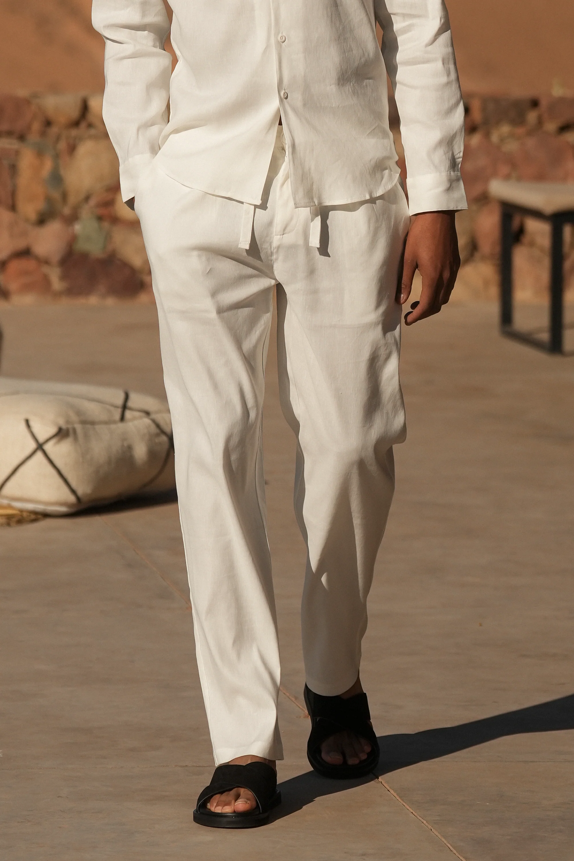 THE LINEN TROUSERS - Image 16