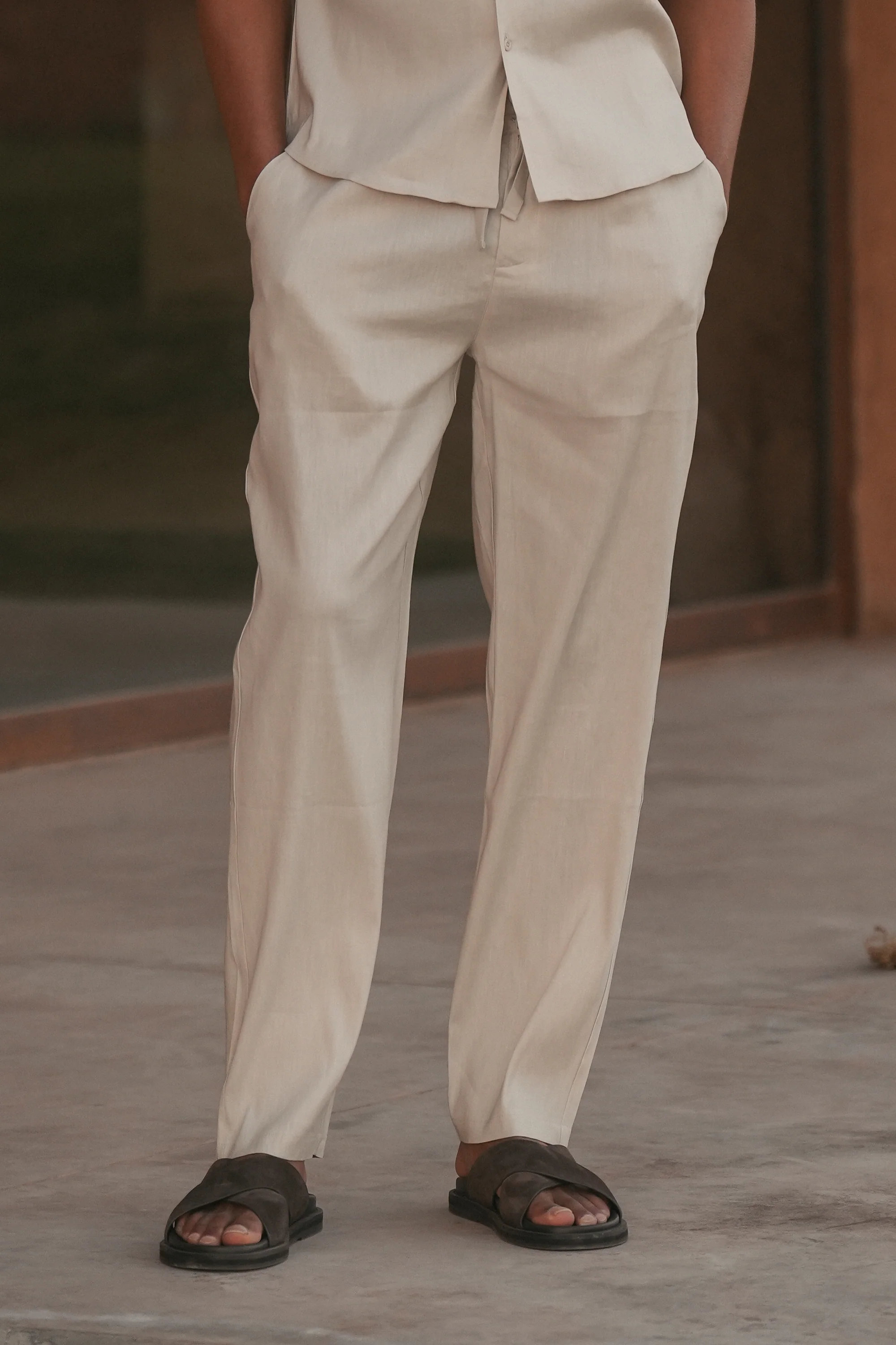 THE LINEN TROUSERS - Image 2