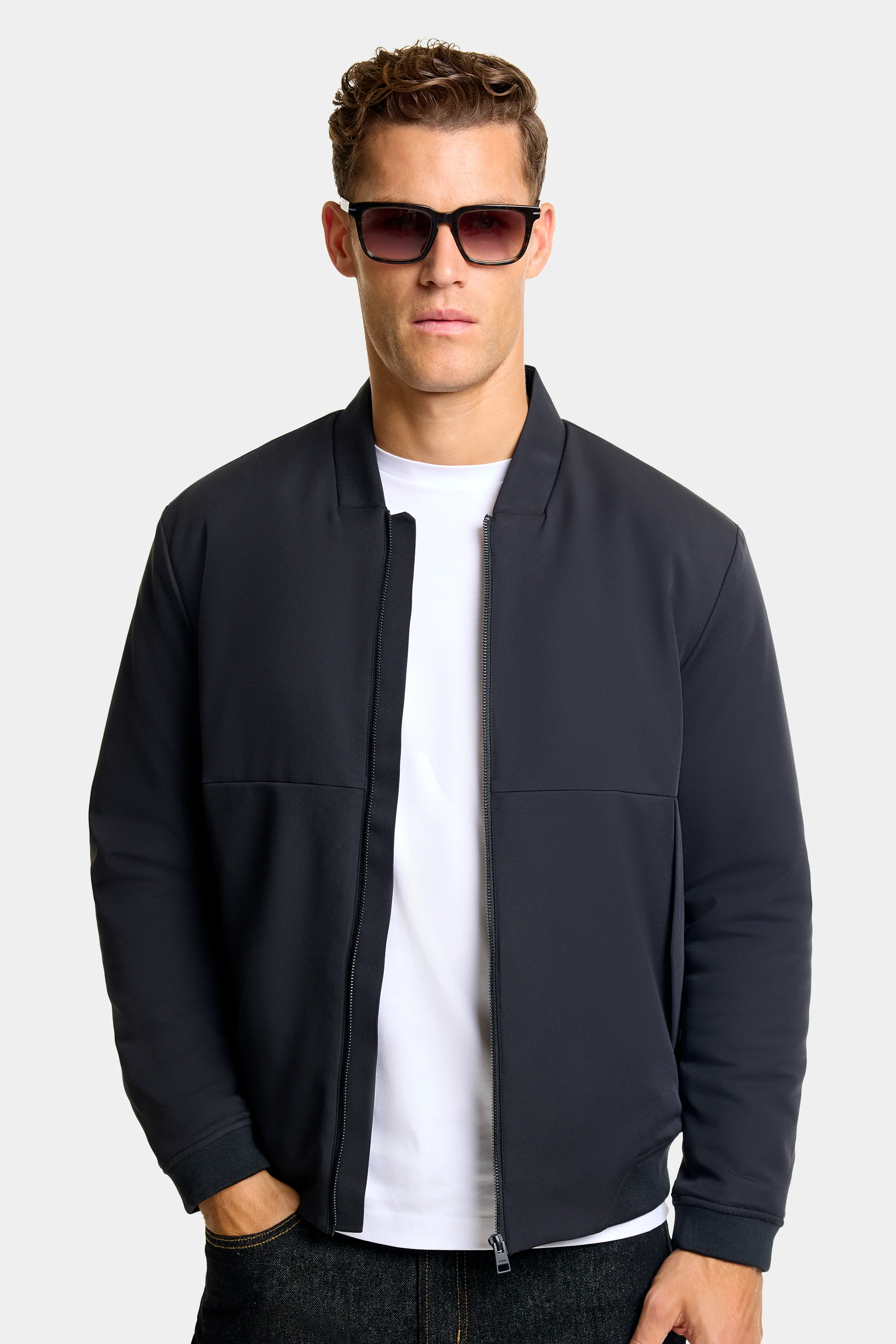 THE MODENA BOMBER - Image 3