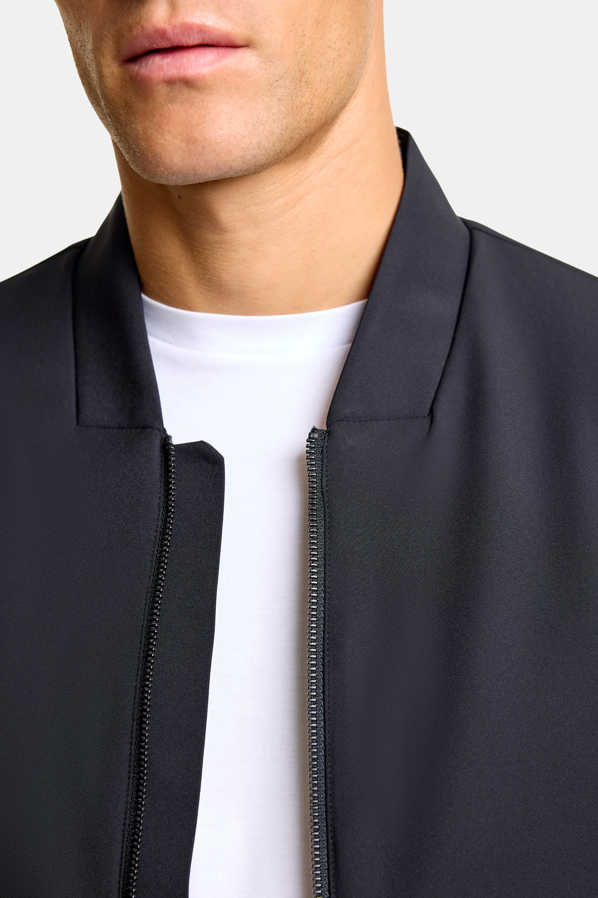 THE MODENA BOMBER - Image 5