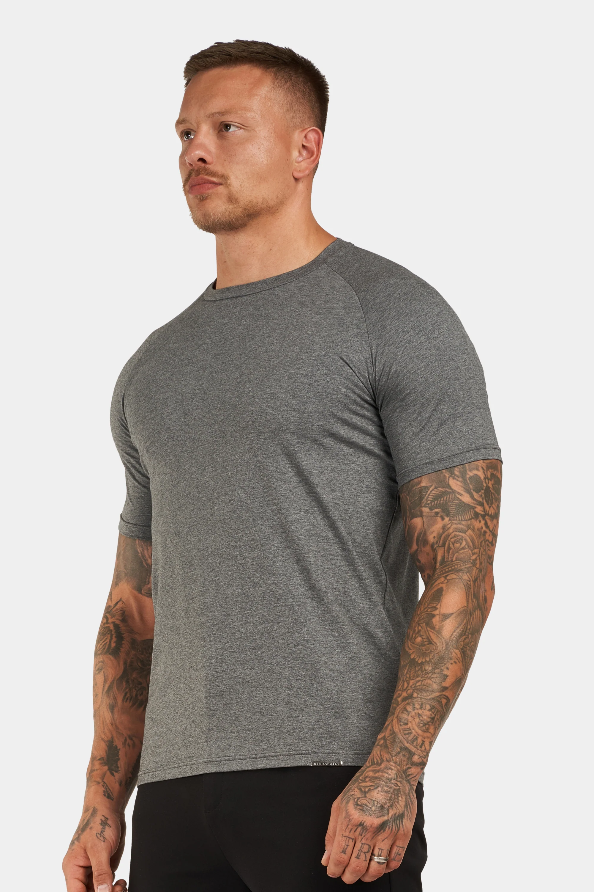THE MUSCLE BASIC T-SHIRT - Image 9
