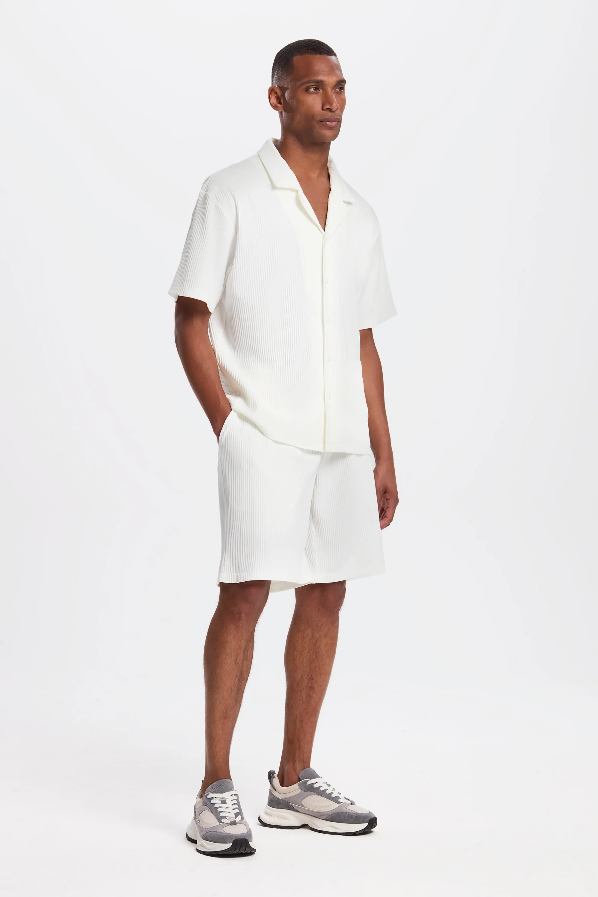 THE PLEATED SS SHIRT - Image 3