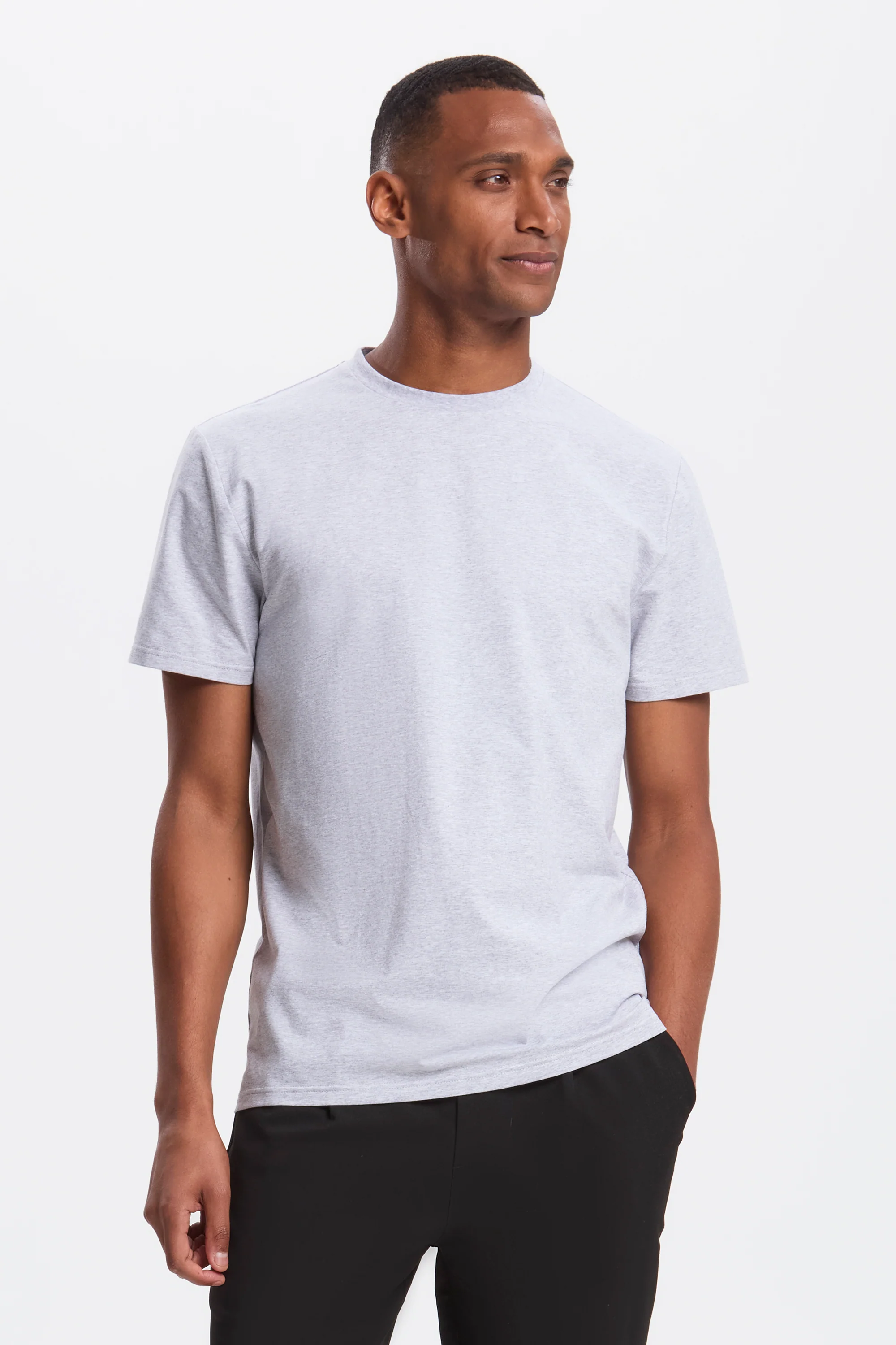 THE REGULAR T-SHIRT - Image 16