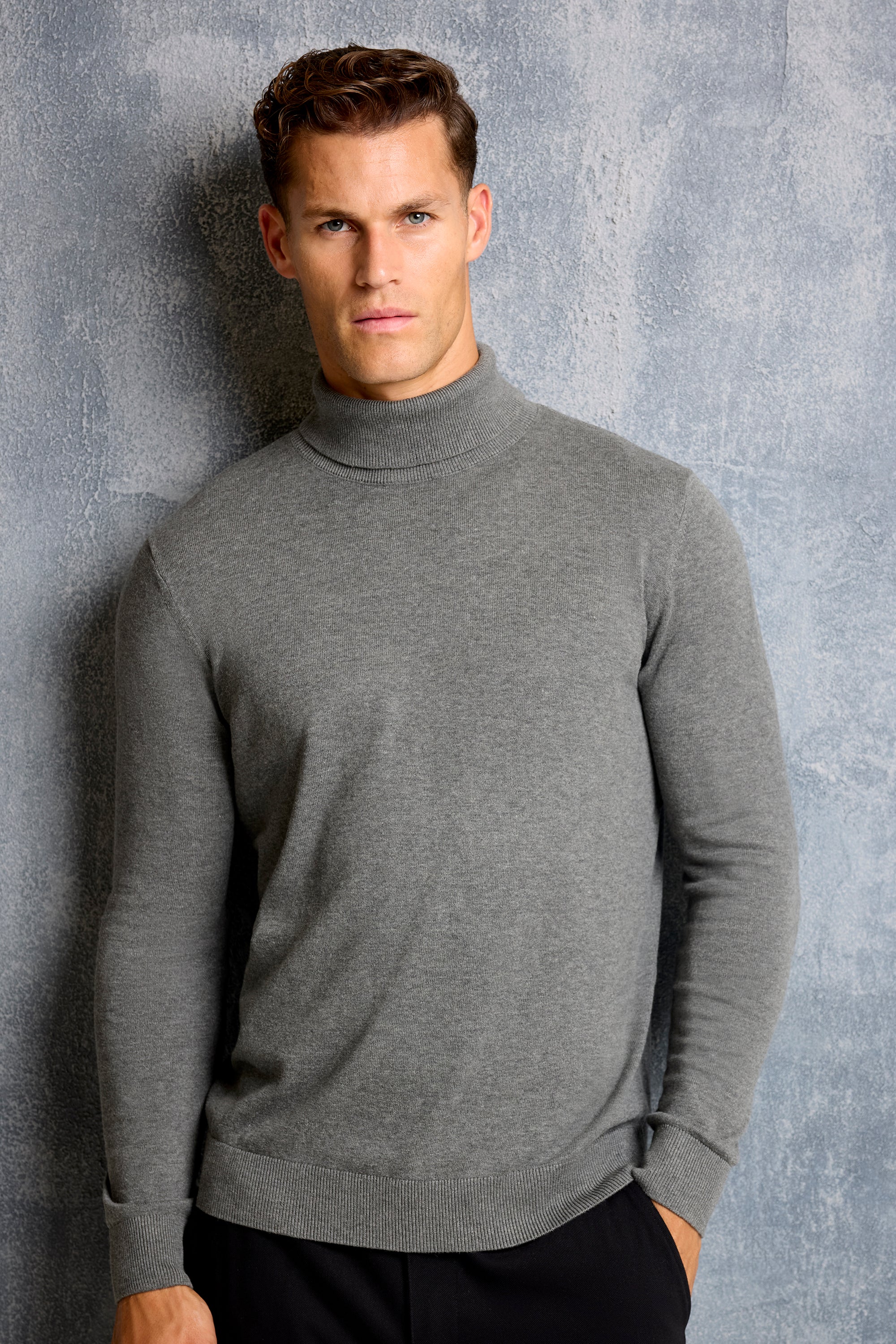 THE SANTONI TURTLENECK SWEATER - Image 2