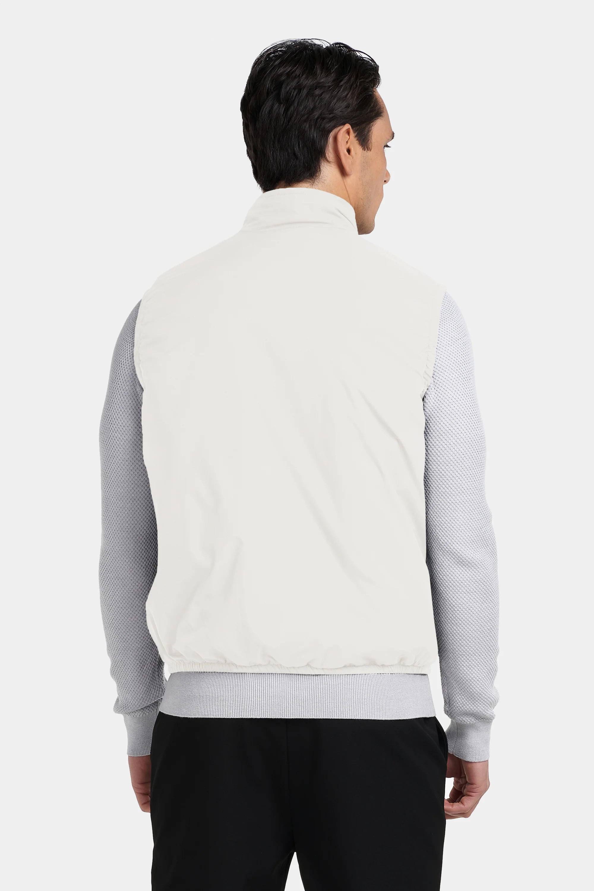 THE TRAVEL BODYWARMER - Image 10