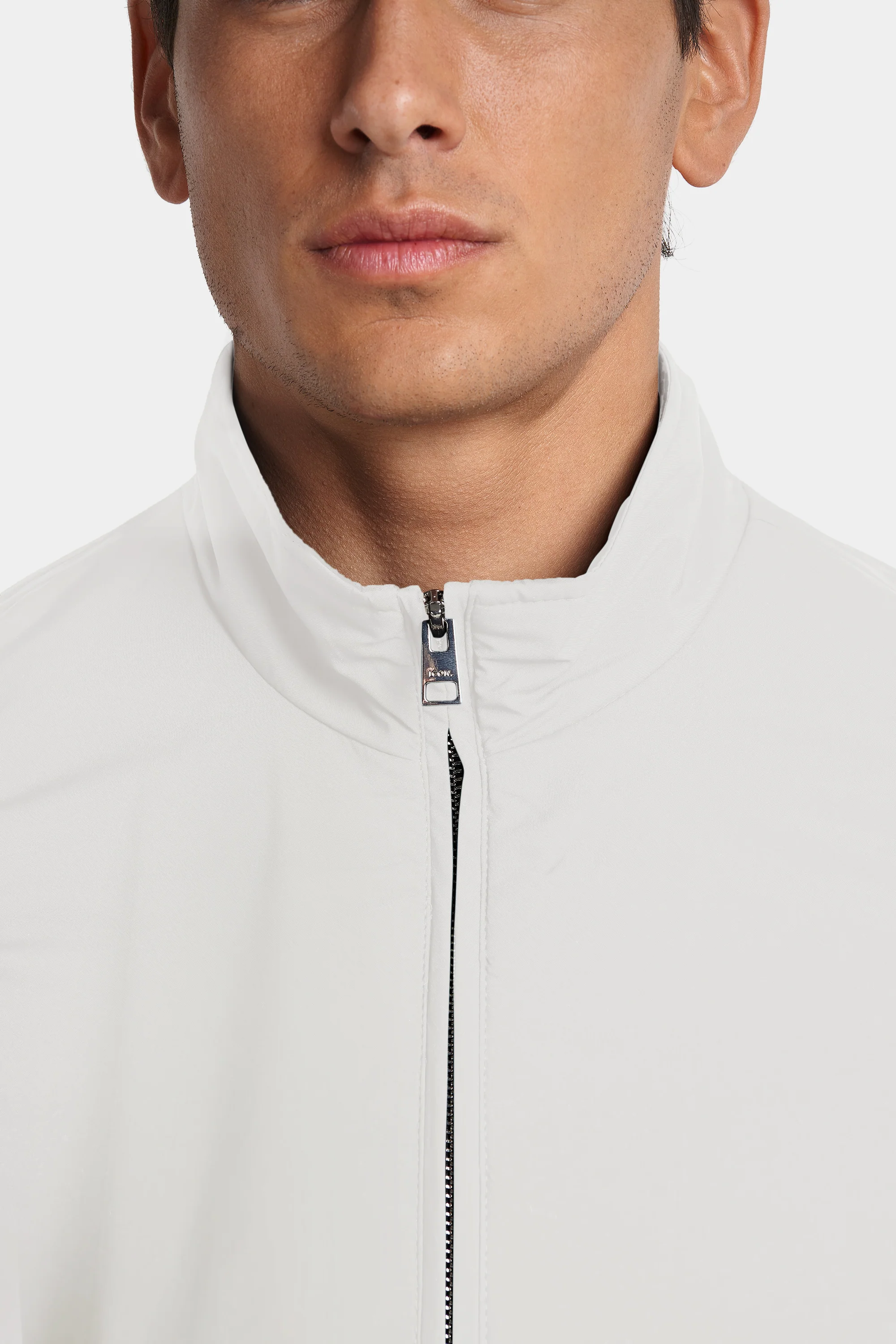THE TRAVEL BODYWARMER - Image 11
