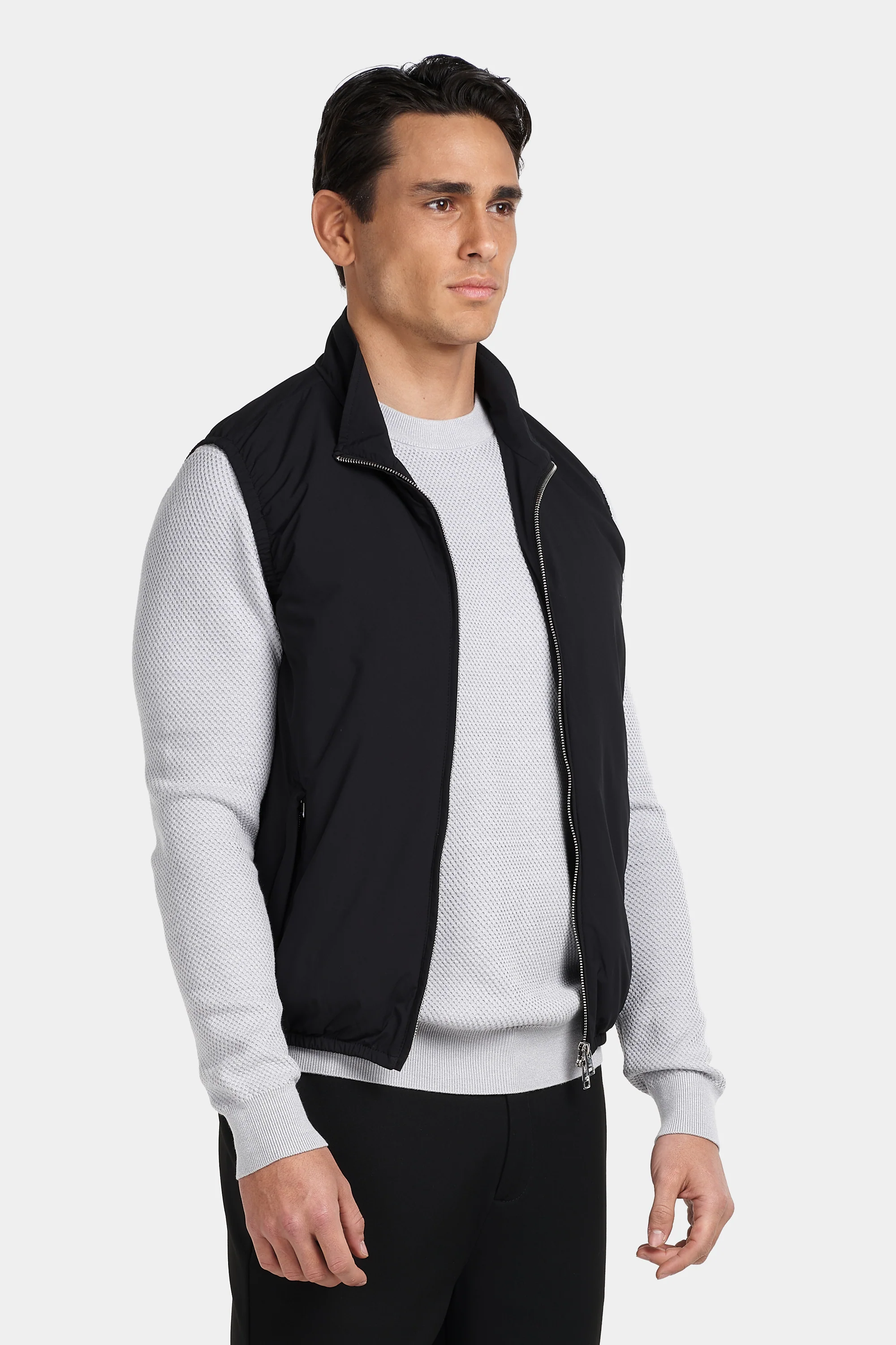 THE TRAVEL BODYWARMER - Image 3