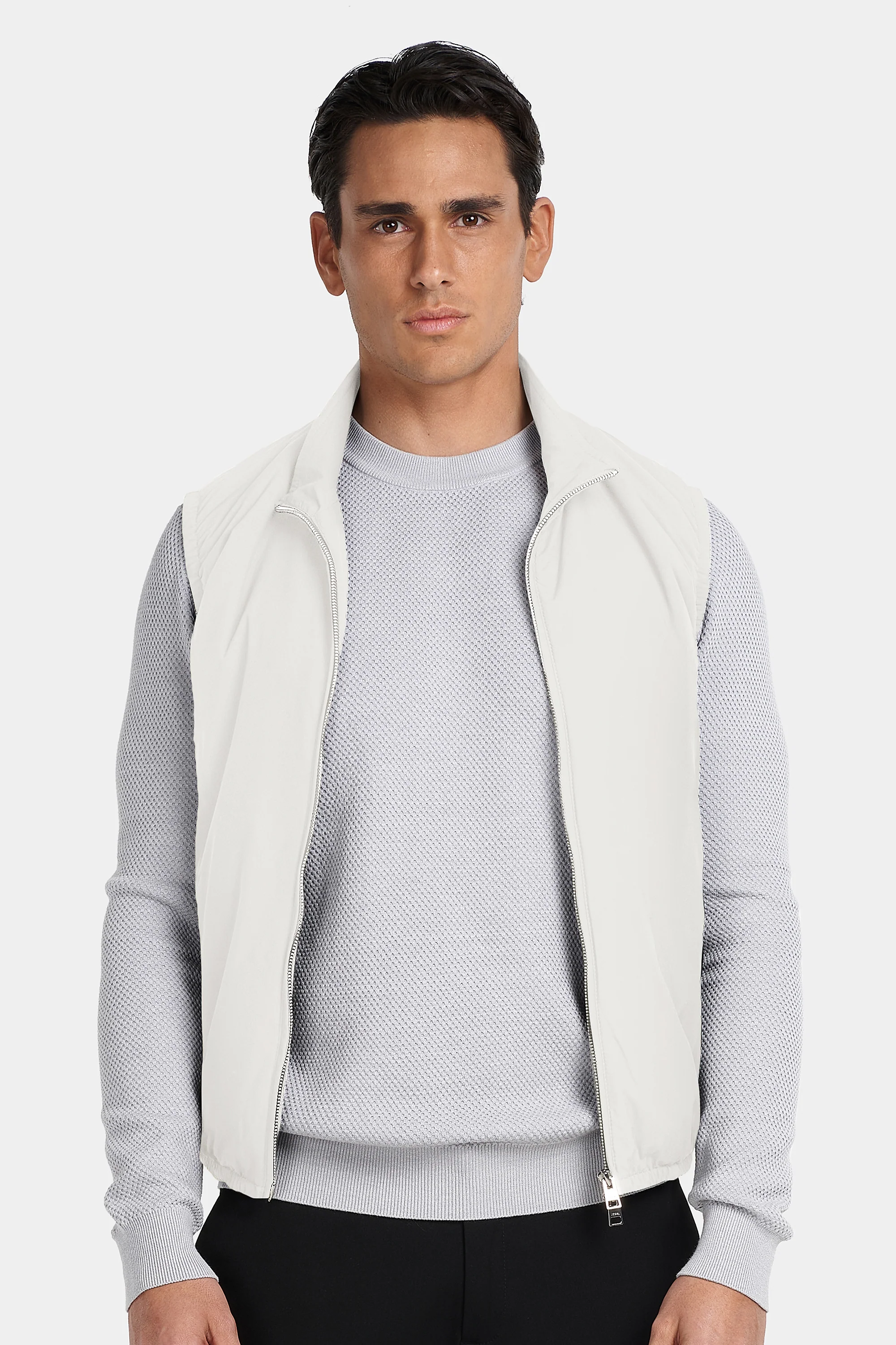 THE TRAVEL BODYWARMER - Image 7