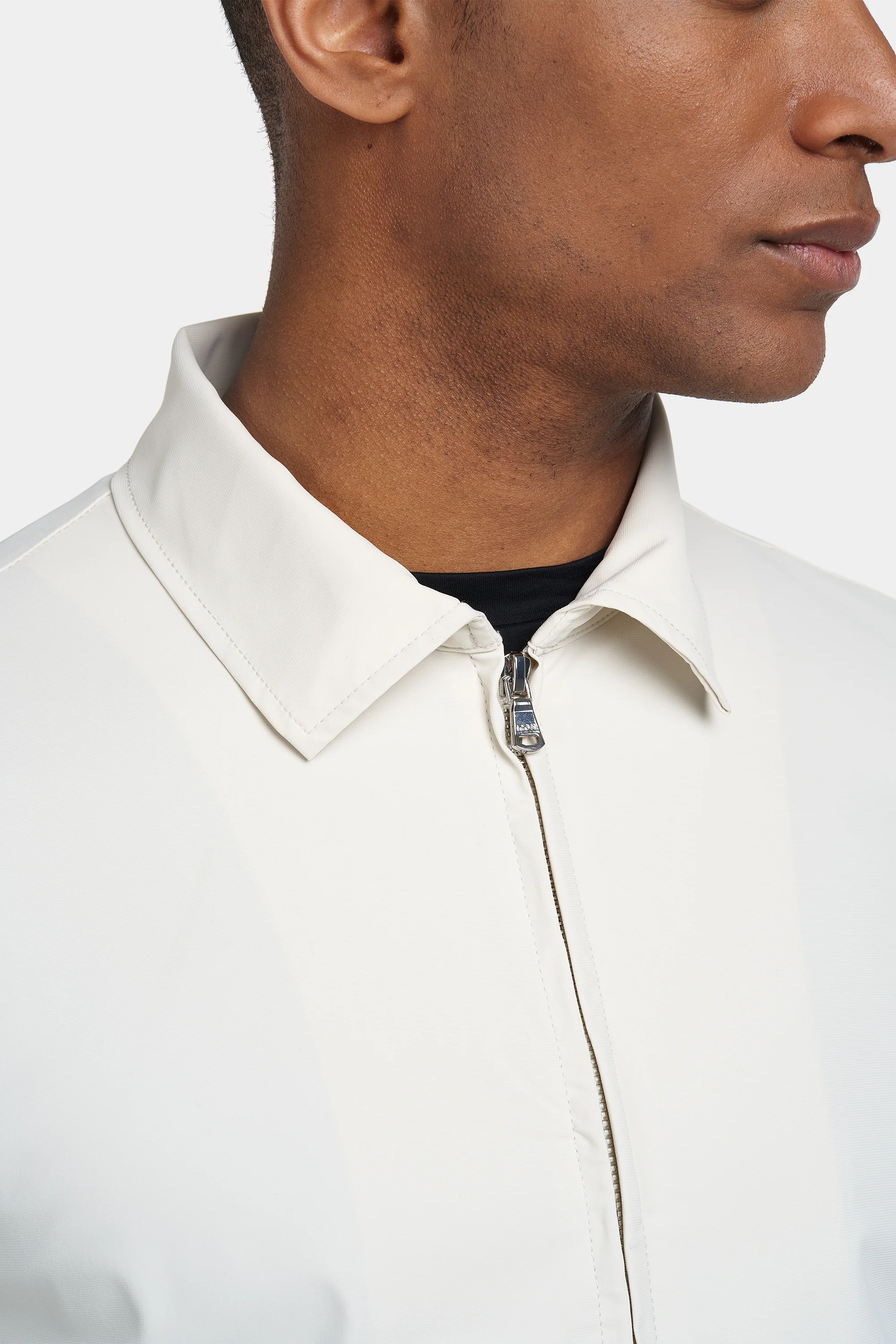 THE TRAVEL JACKET - Image 12