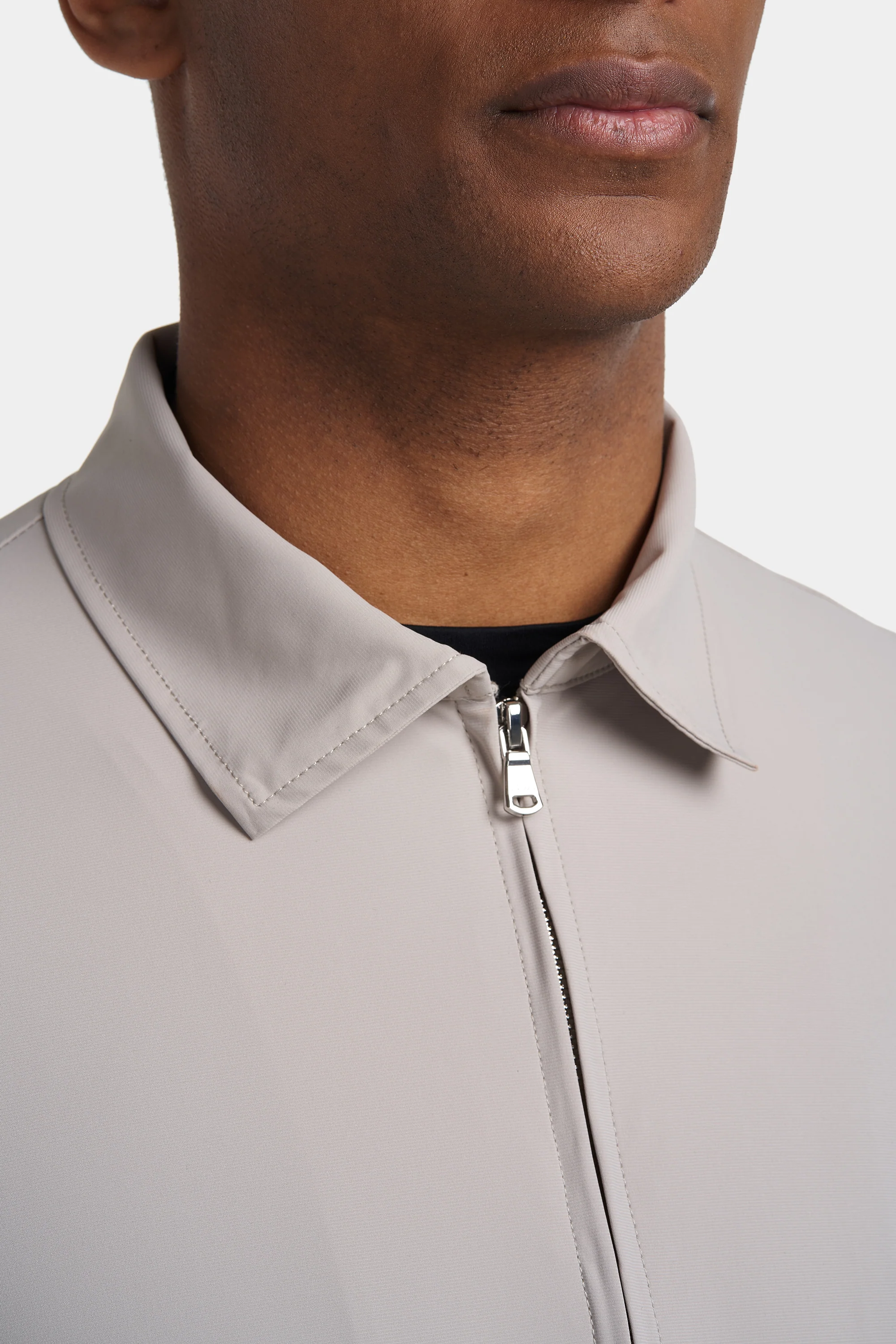 THE TRAVEL JACKET - Image 5